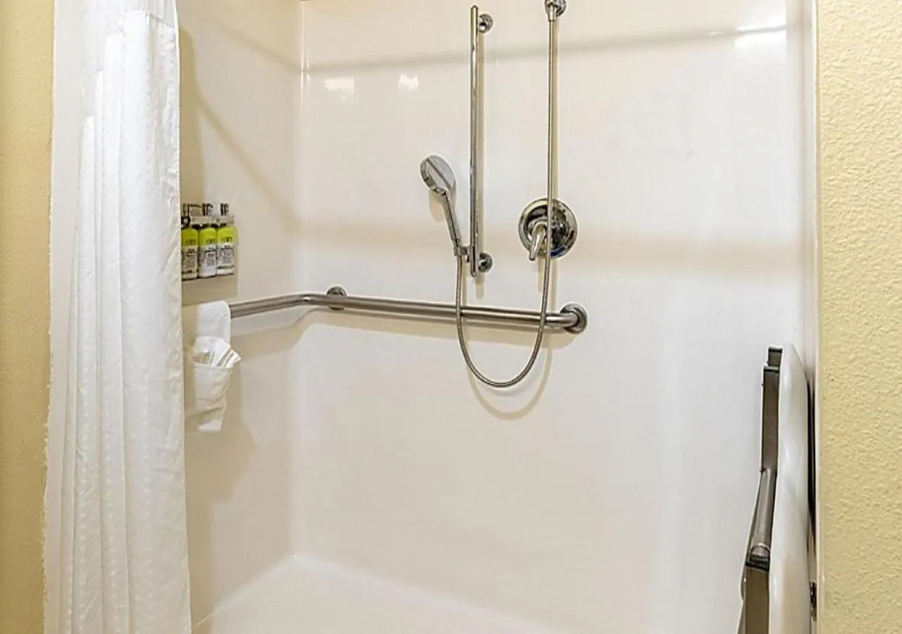 Bathroom in Holiday Inn Express & Suites Houston South - Near Pearland by IHG