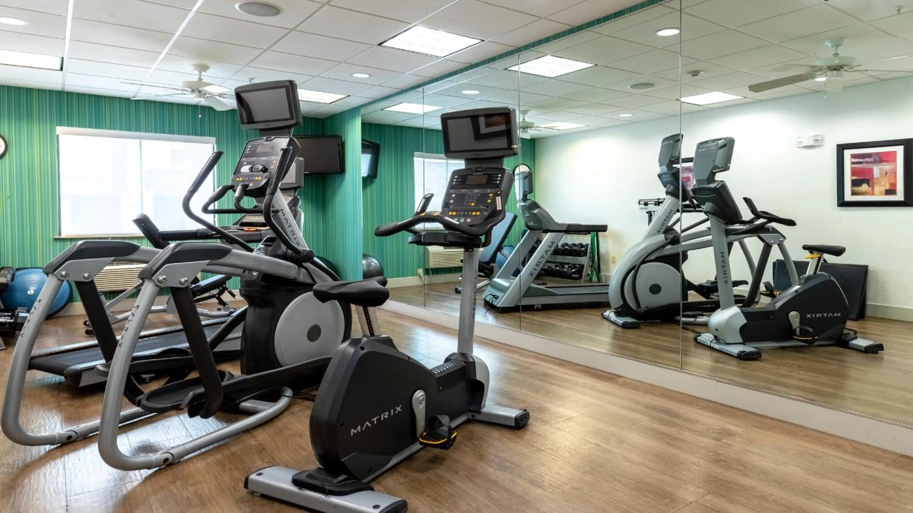 Fitness centre/facilities in Holiday Inn Express & Suites Houston South - Near Pearland by IHG