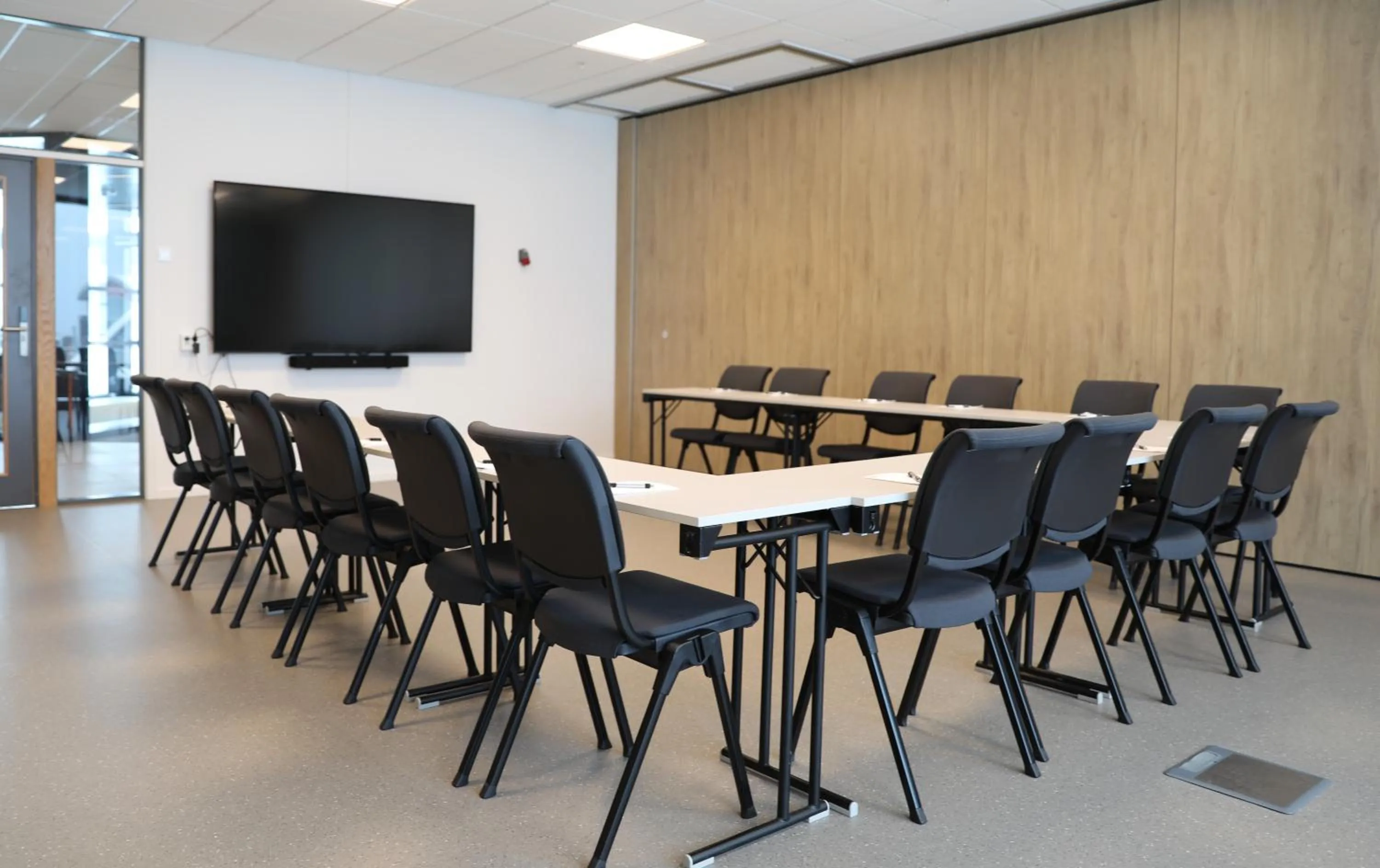 TV and multimedia in Ørland Kysthotell