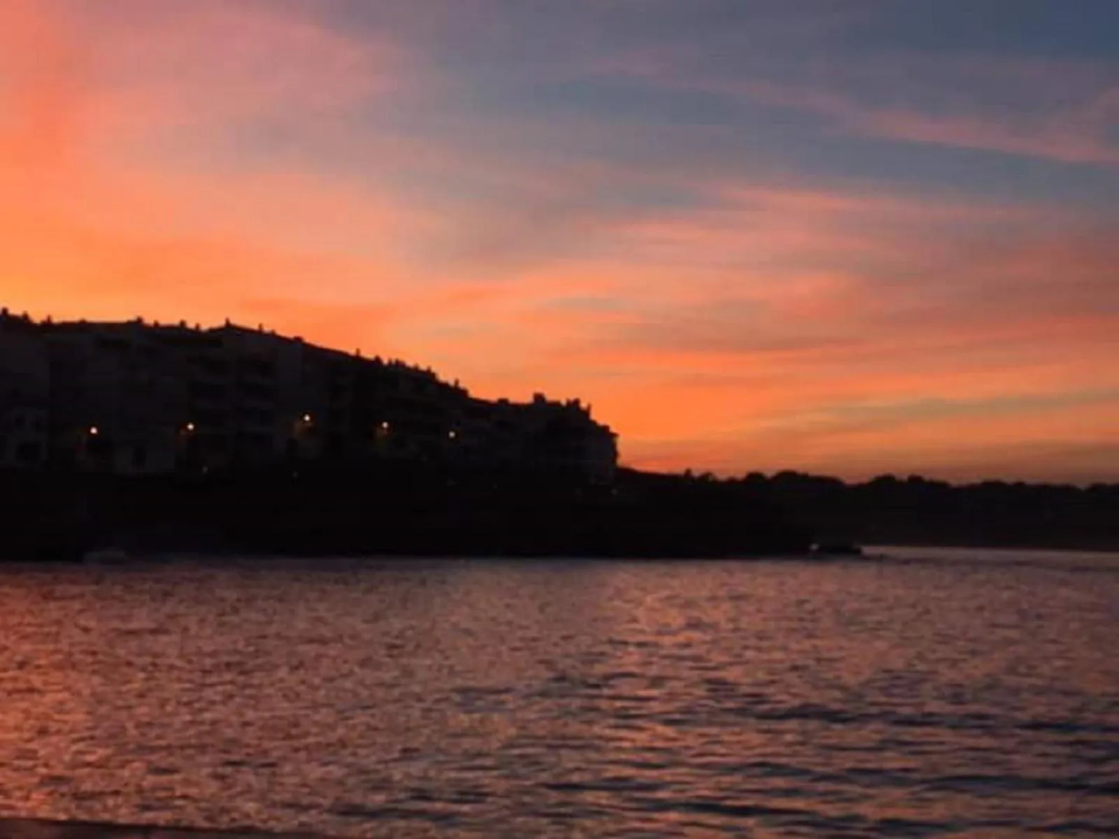 Landmark view in Front Mar 406