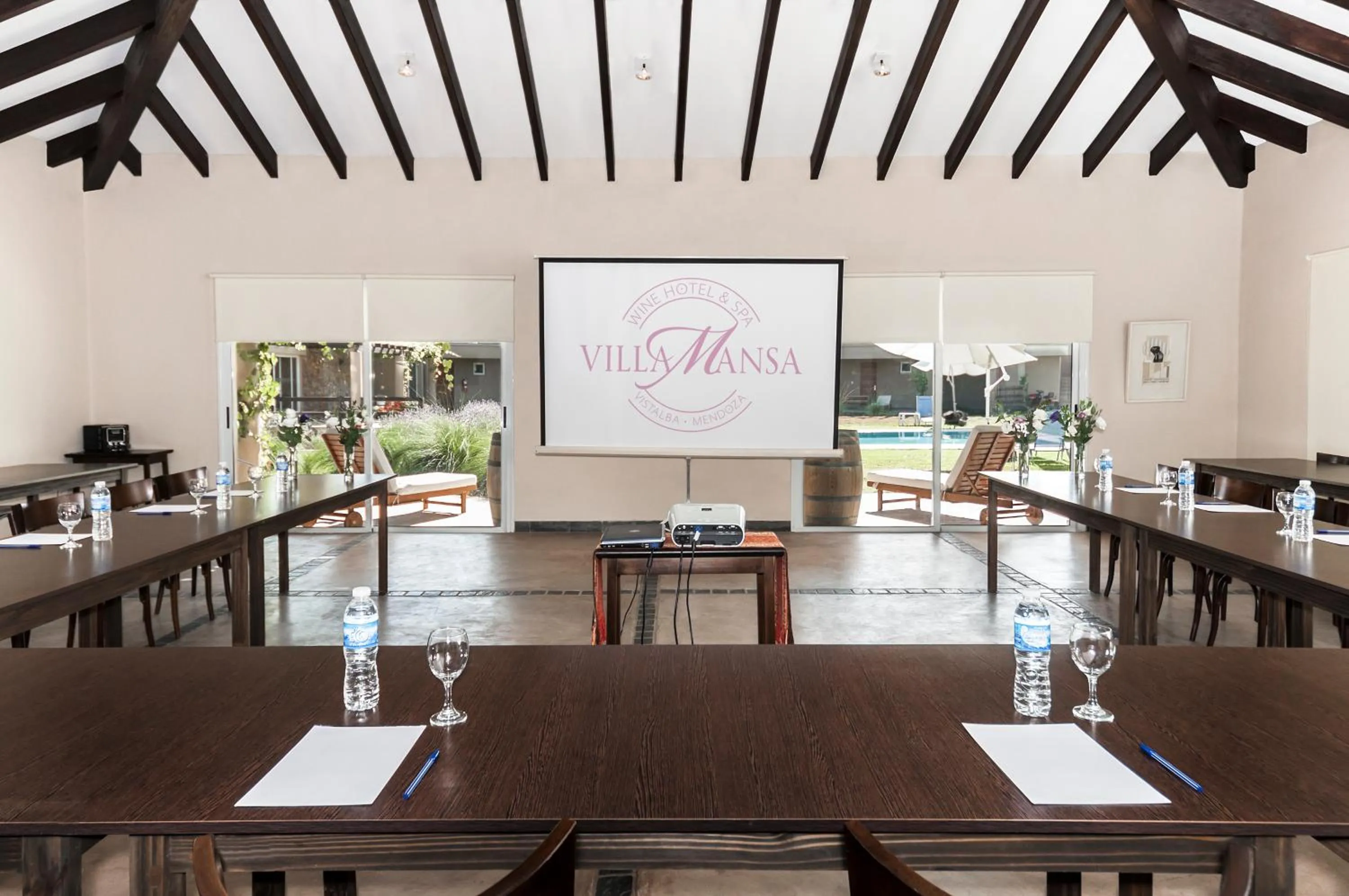 Banquet/Function facilities in Villa Mansa