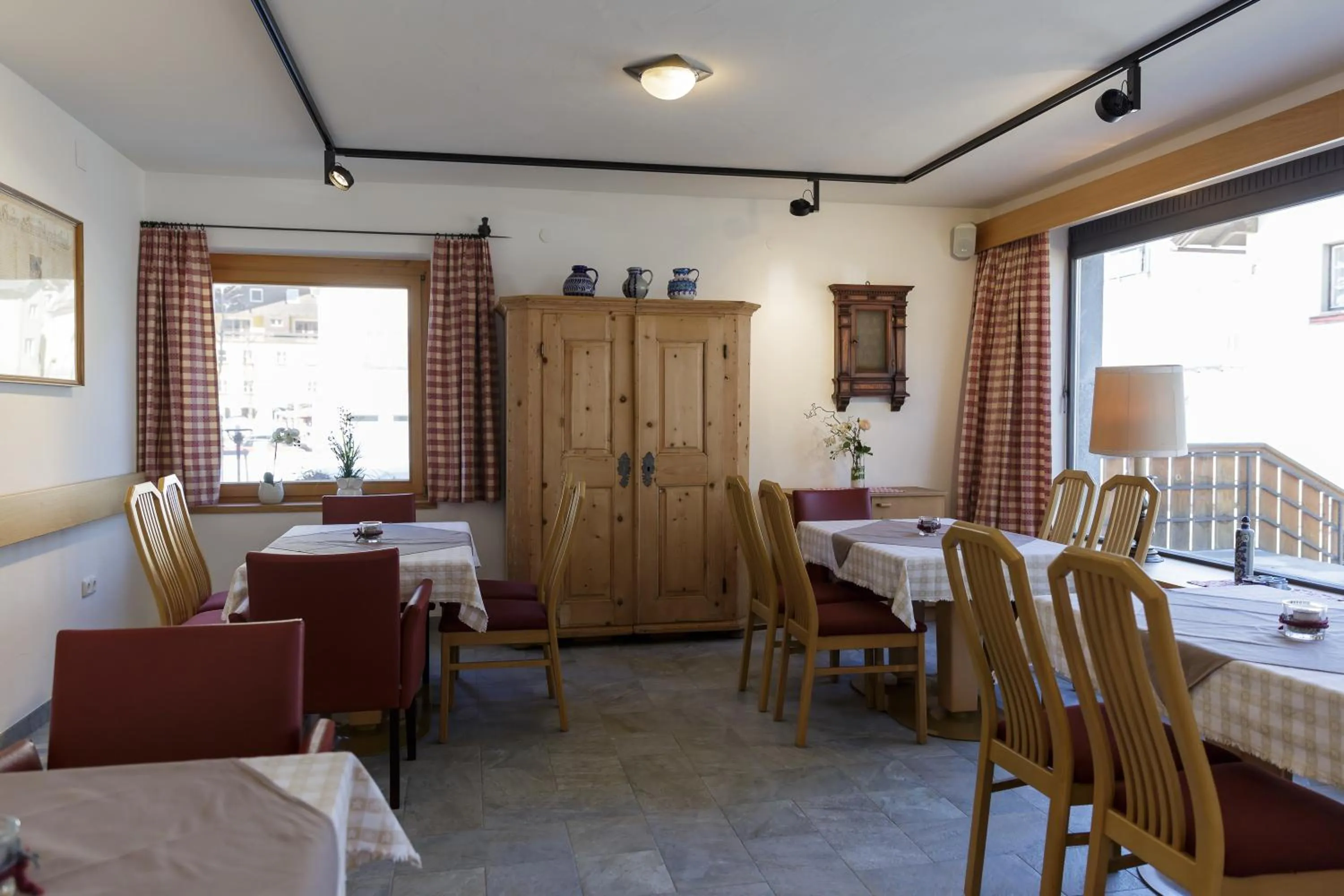 Restaurant/places to eat in Hotel Bergland