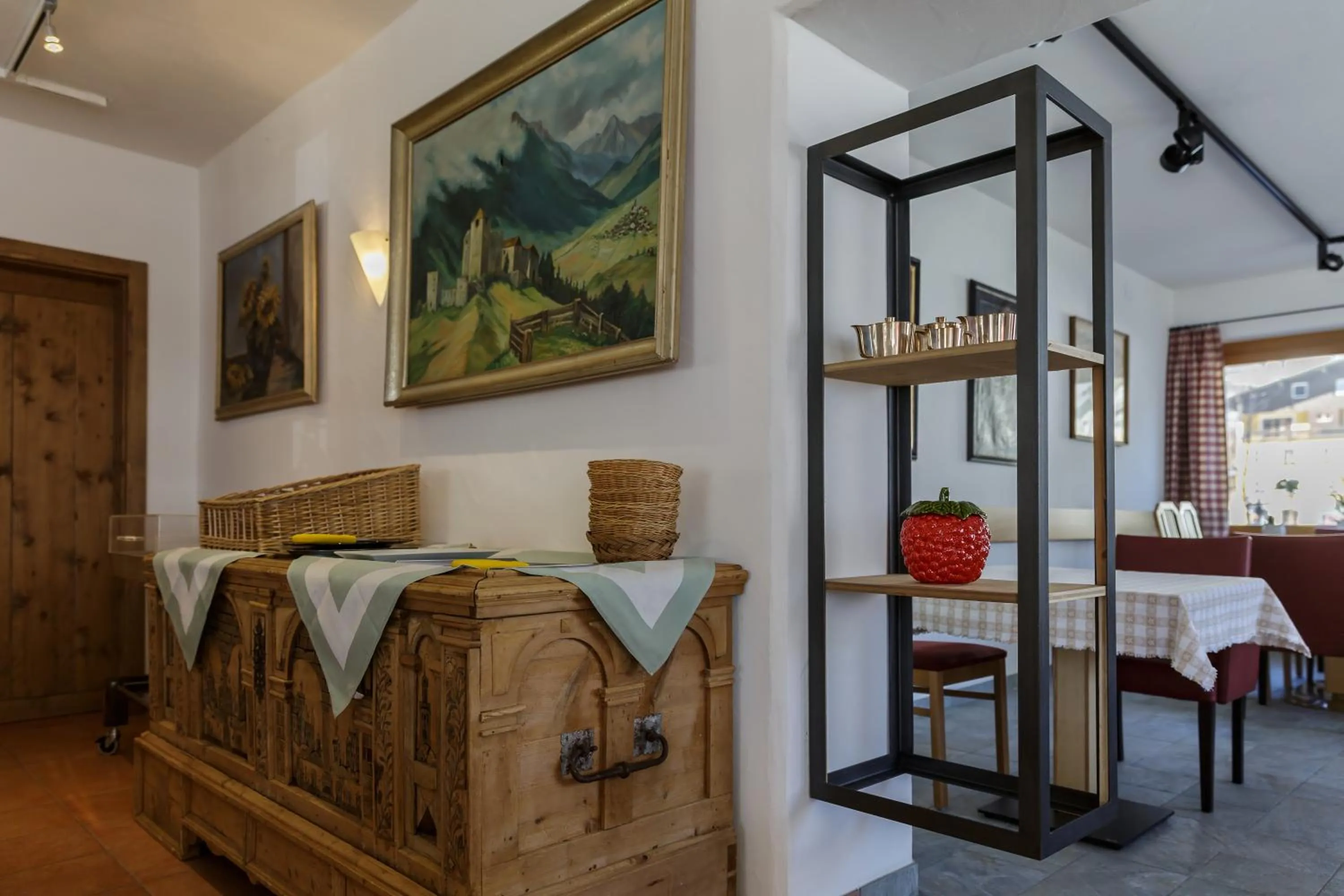 Restaurant/places to eat, Bed in Hotel Bergland