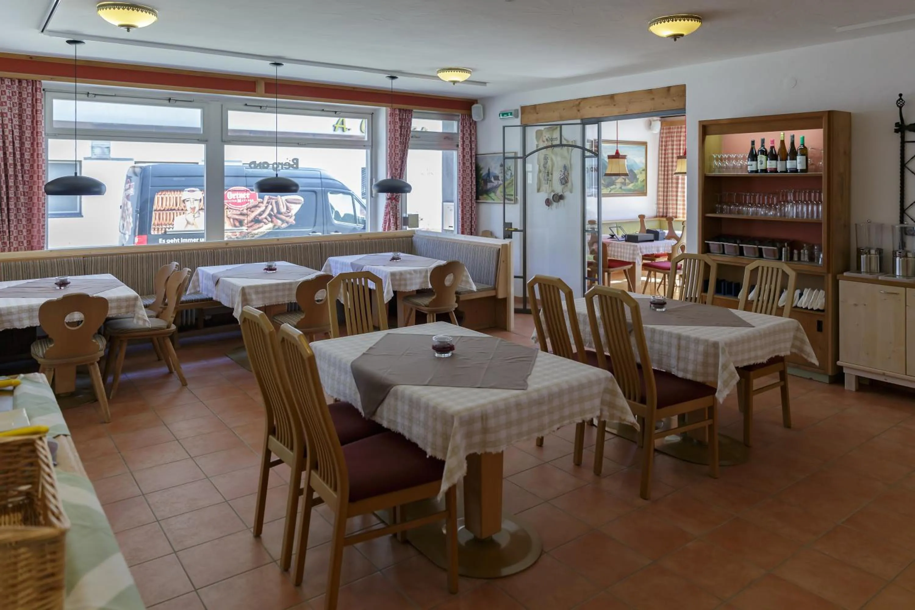 Restaurant/places to eat in Hotel Bergland