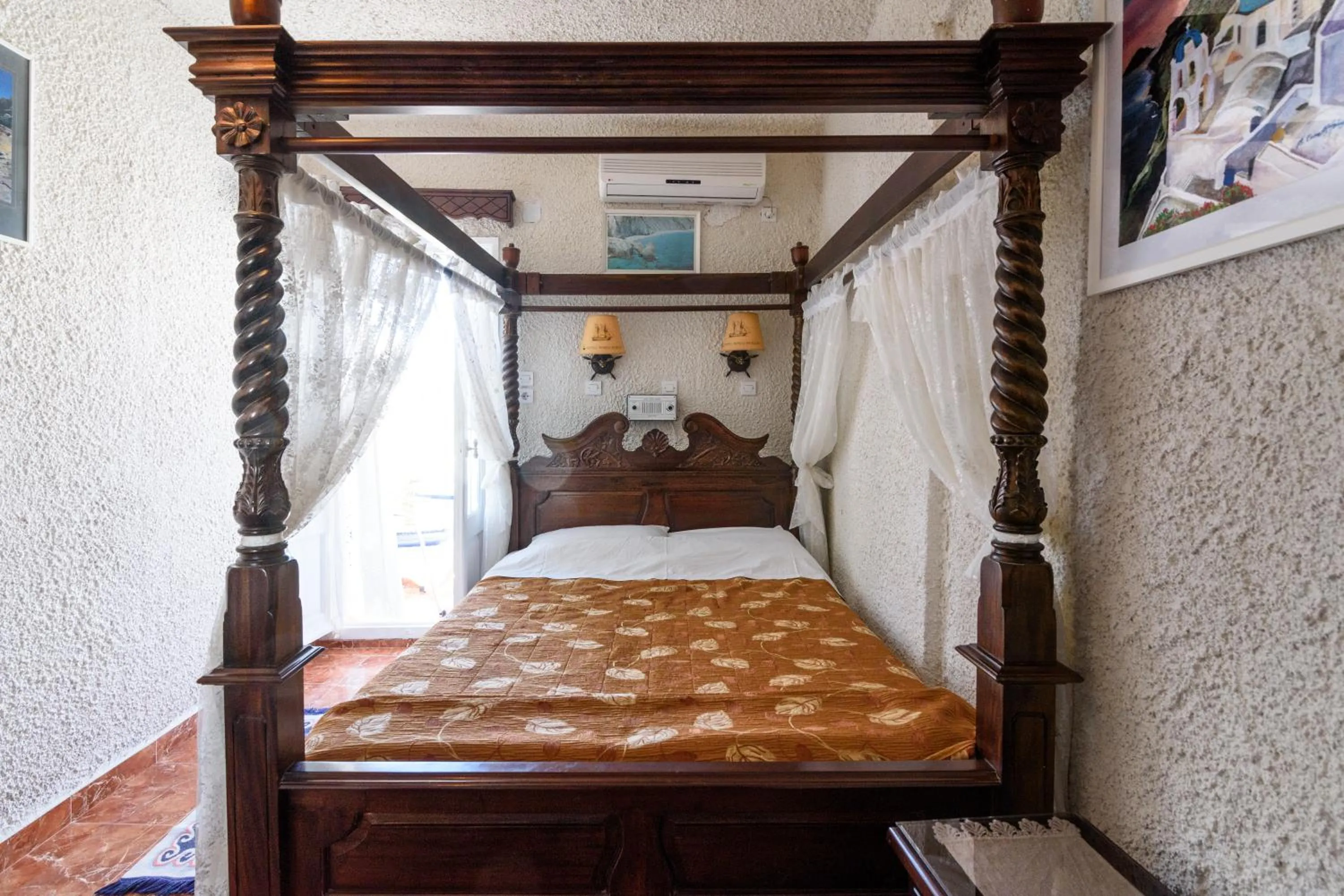 Bed in Hotel Porto Perissa