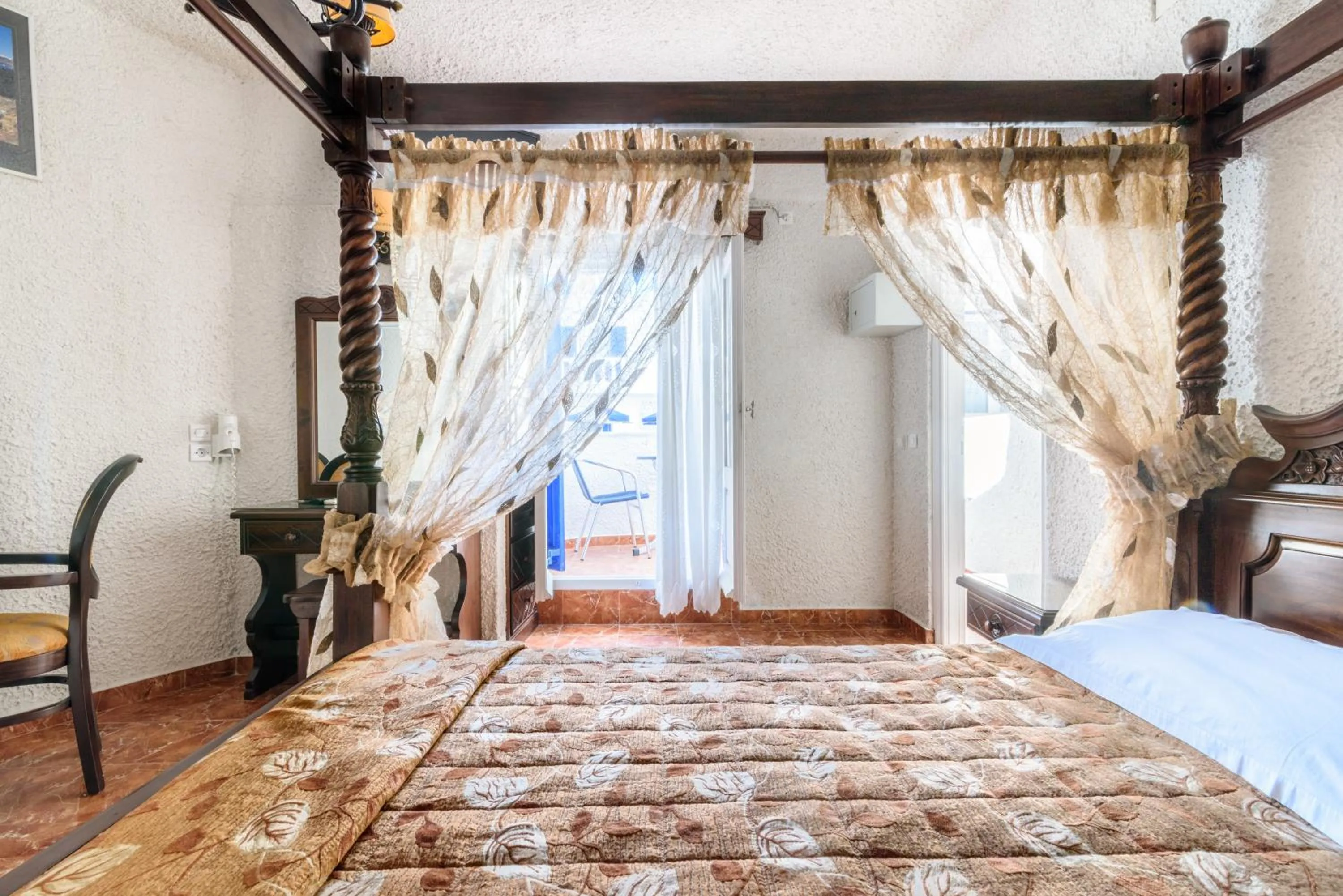 Bed in Hotel Porto Perissa