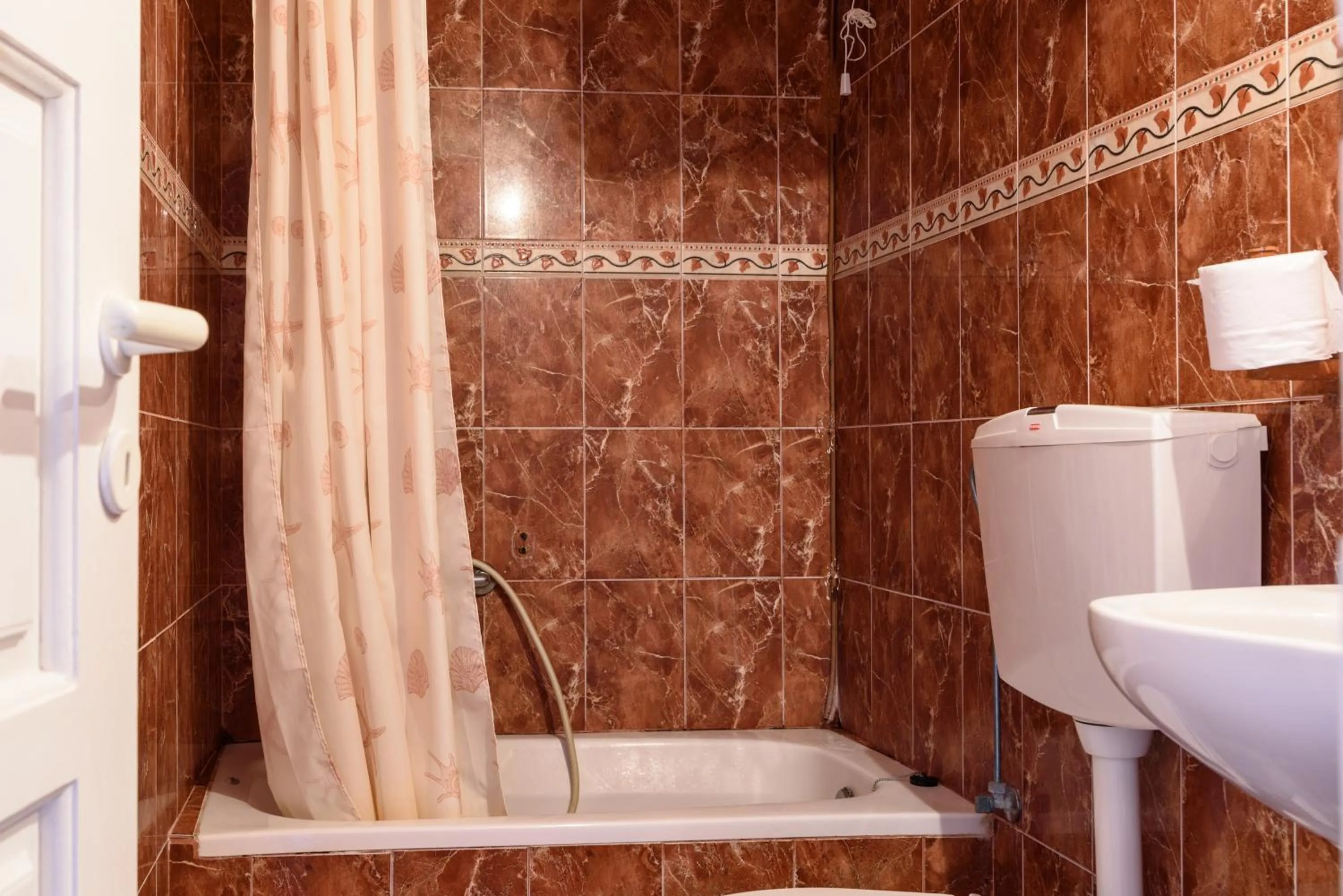 Bathroom in Hotel Porto Perissa