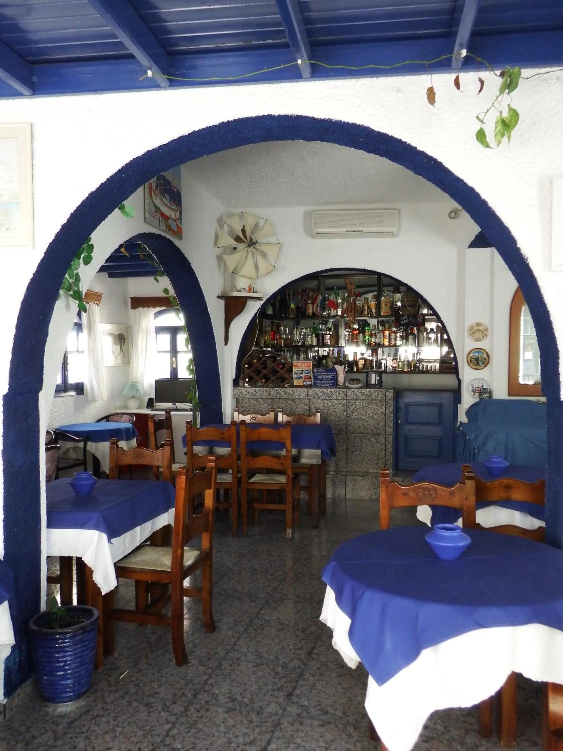 Restaurant/places to eat in Hotel Porto Perissa