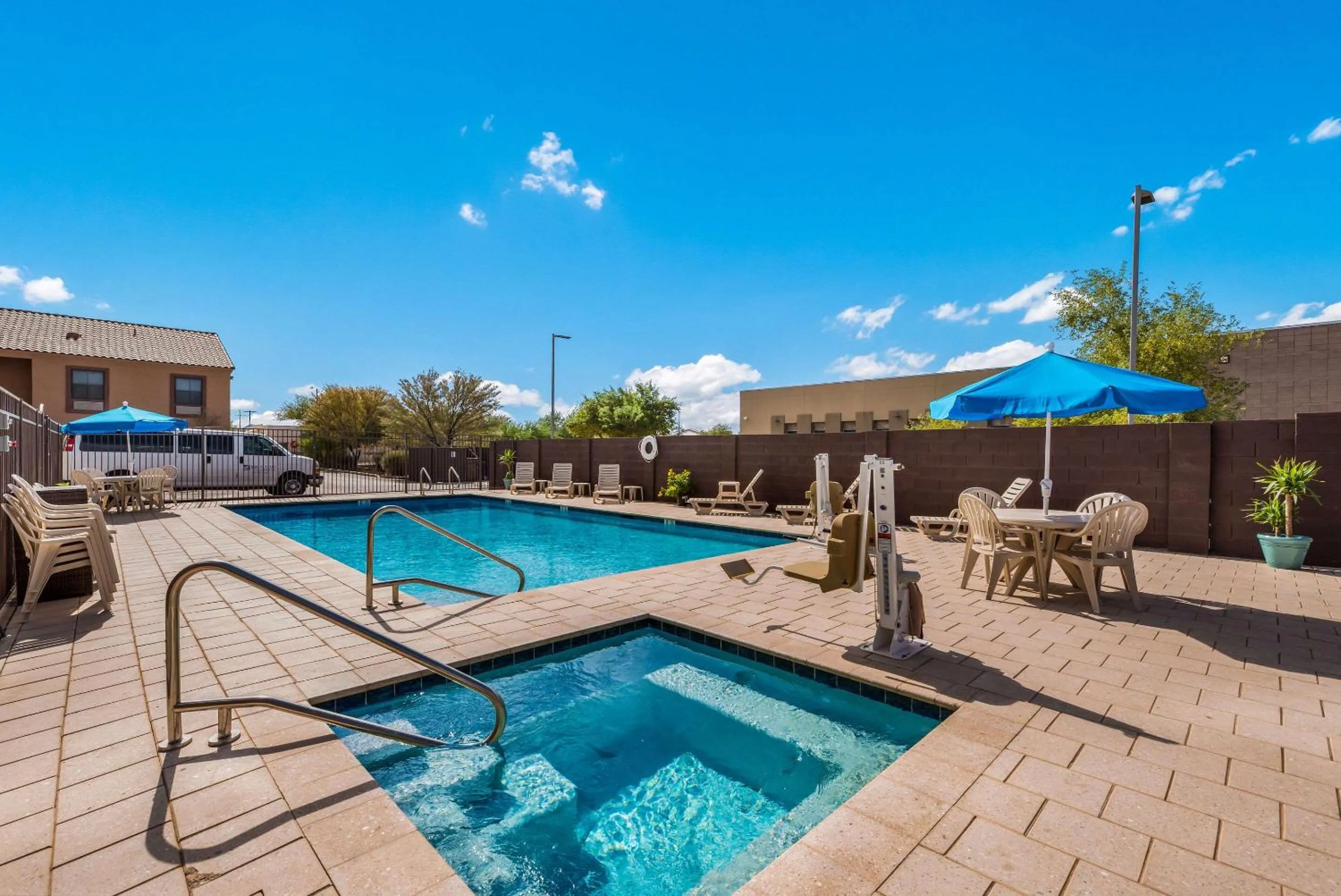Swimming pool in MainStay Suites Extended Stay Hotel Casa Grande