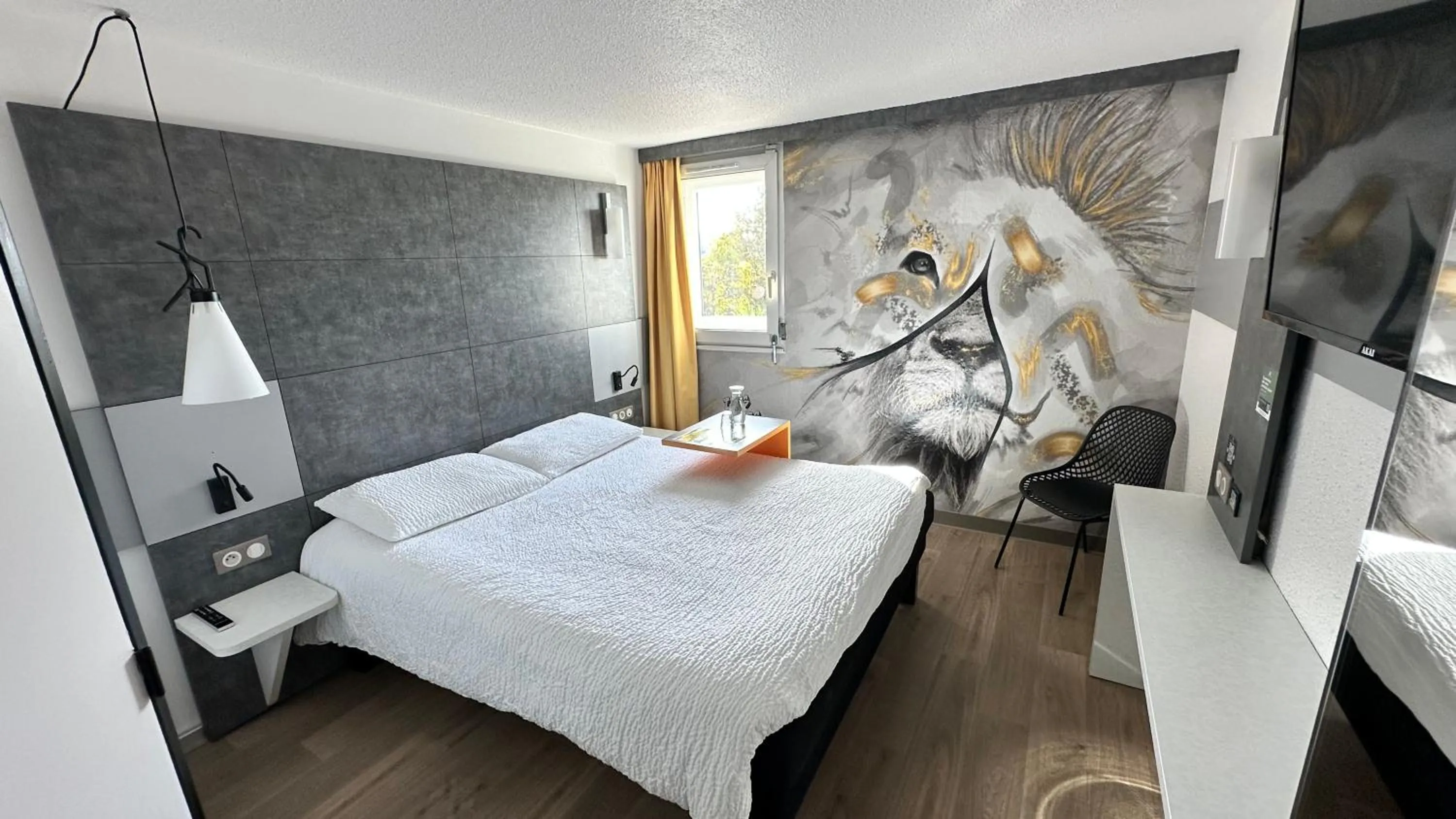 Bed in ibis Styles Brive Ouest