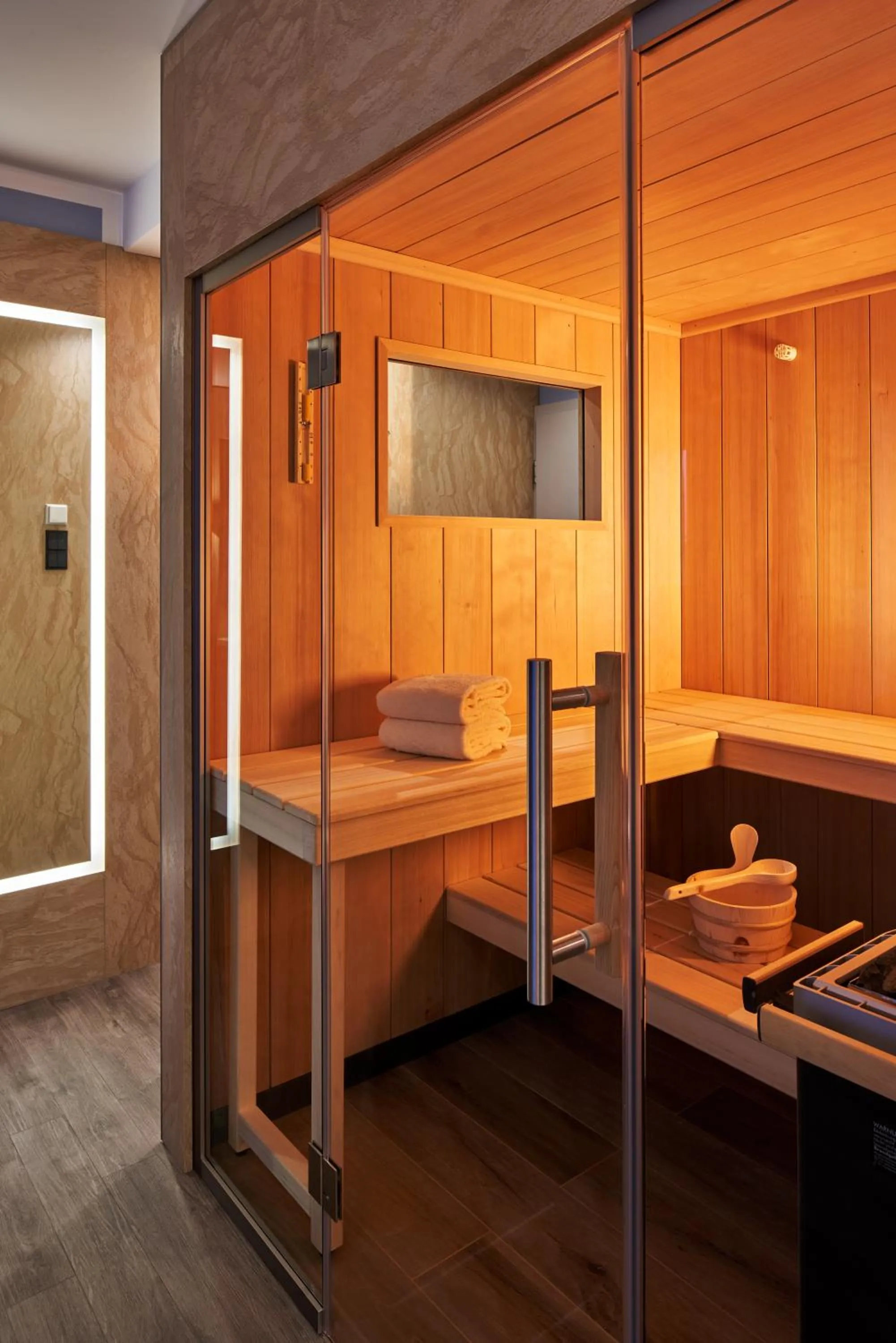 Sauna, Bed in Bio-Seehotel Zeulenroda