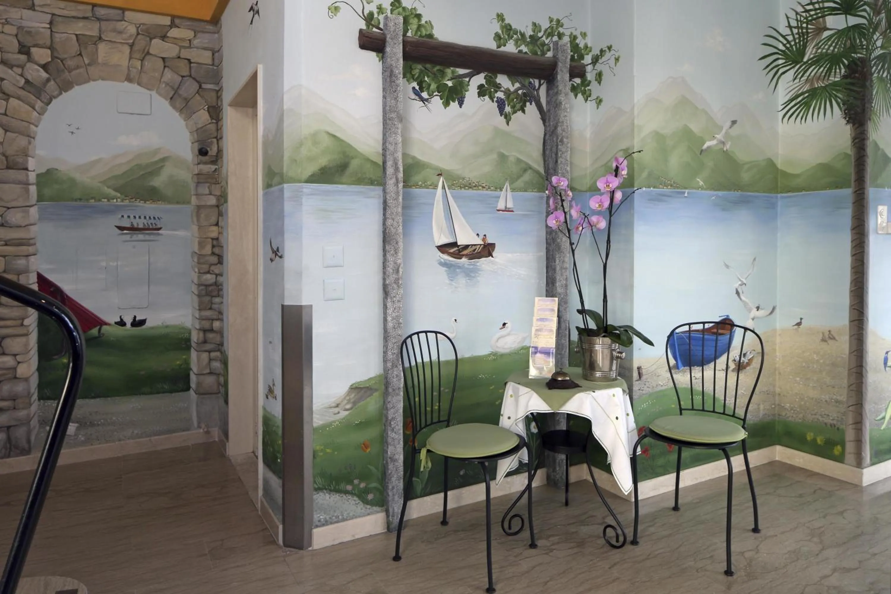 Facade/entrance in Hotel Rondinella Locarno