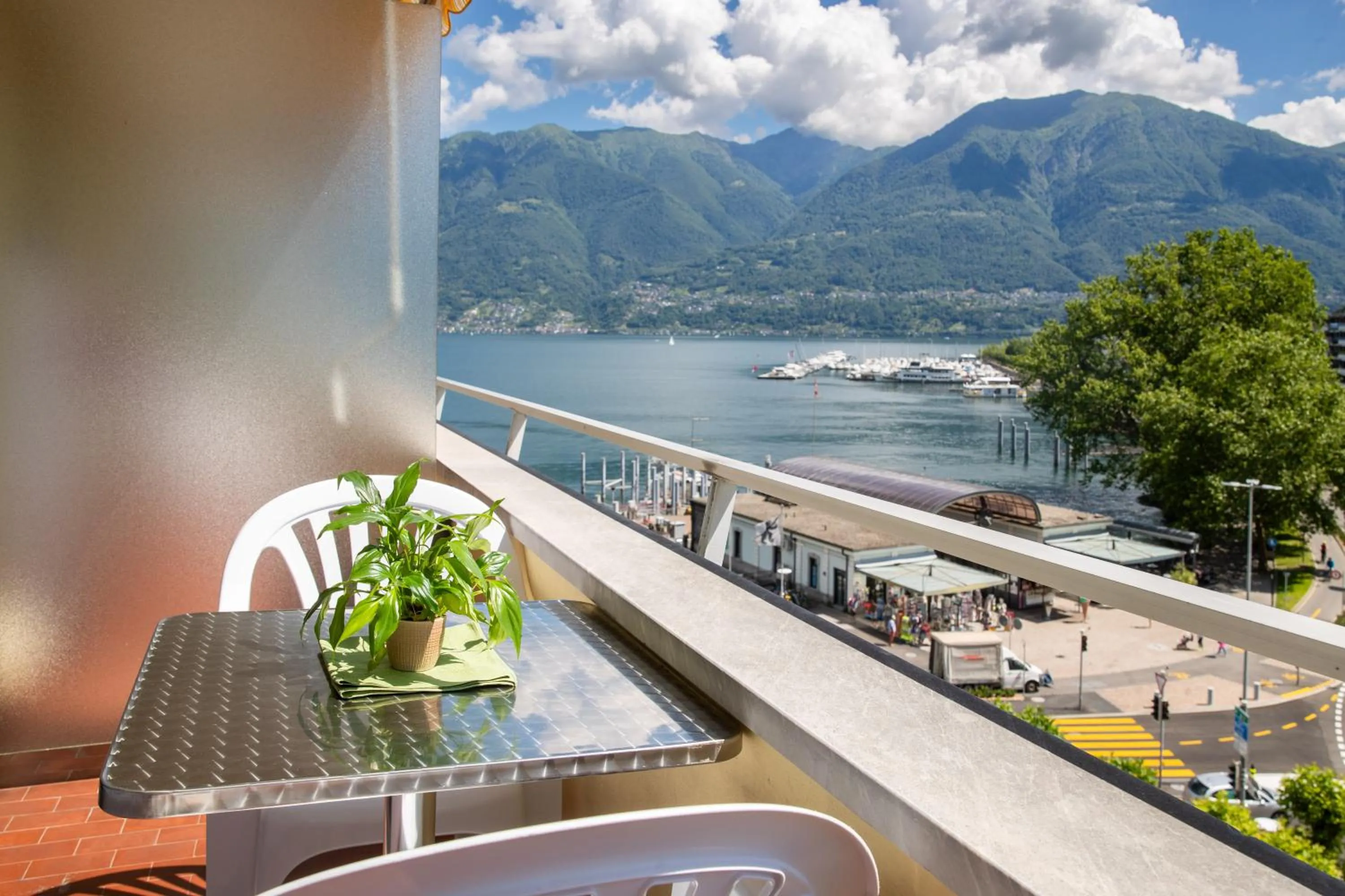 Balcony/Terrace in Hotel Rondinella Locarno