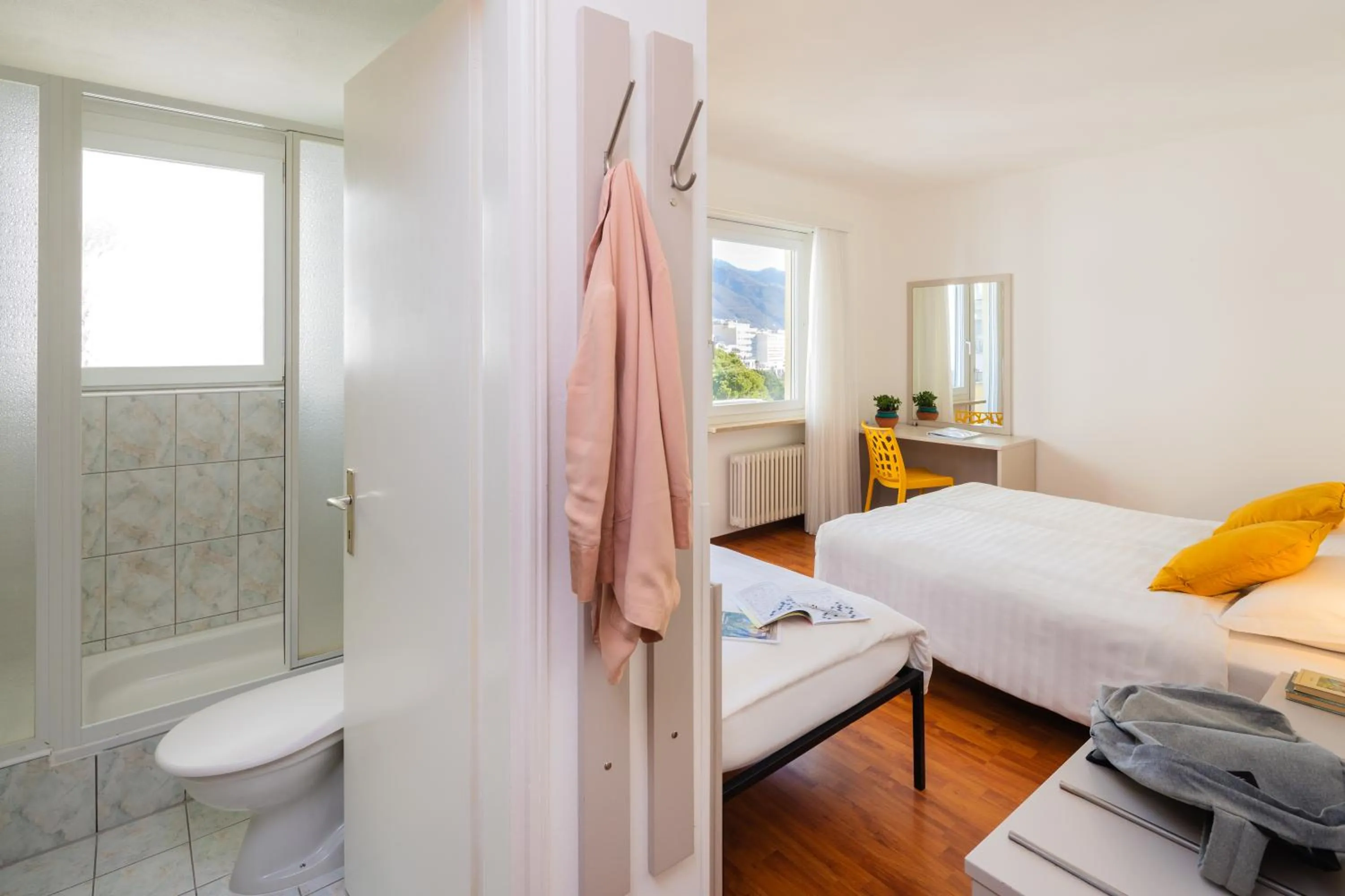 Bedroom, Bed in Hotel Rondinella Locarno