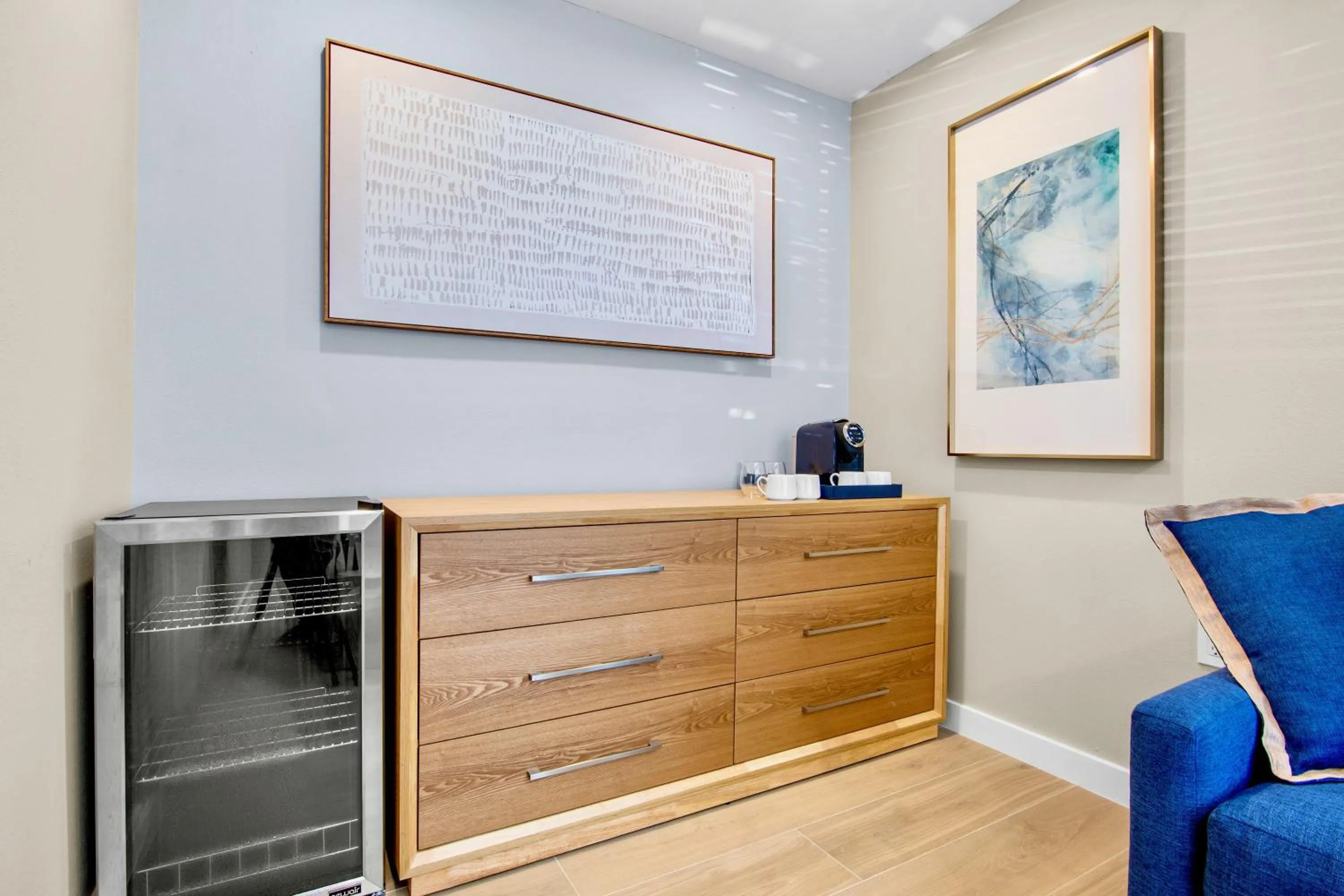 Living room in Haley's at Anna Maria Island Inn