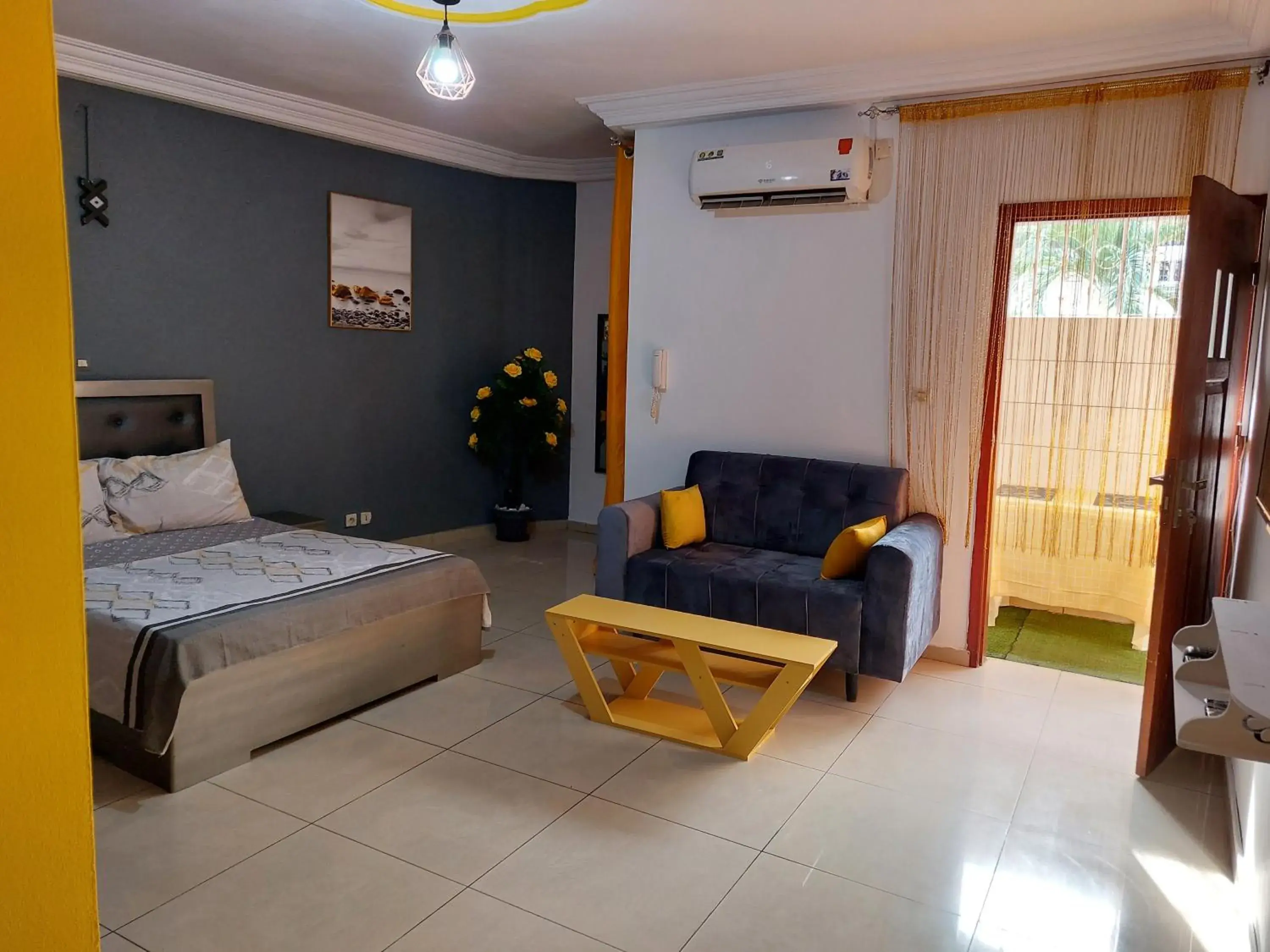 REV Residence REV Residence