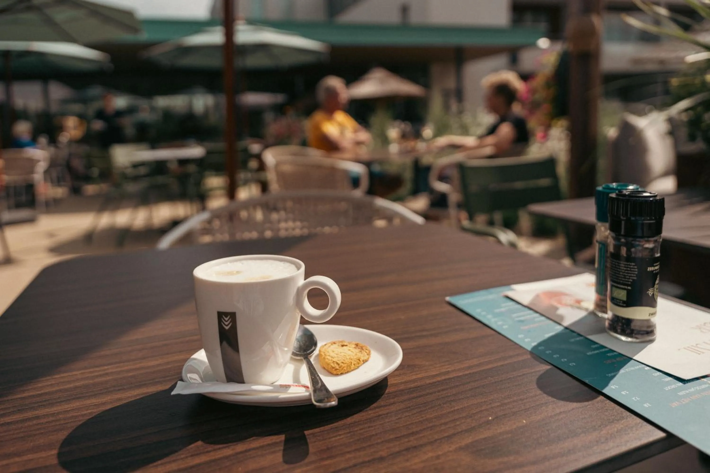 Restaurant/places to eat in Strandhotel Duinoord