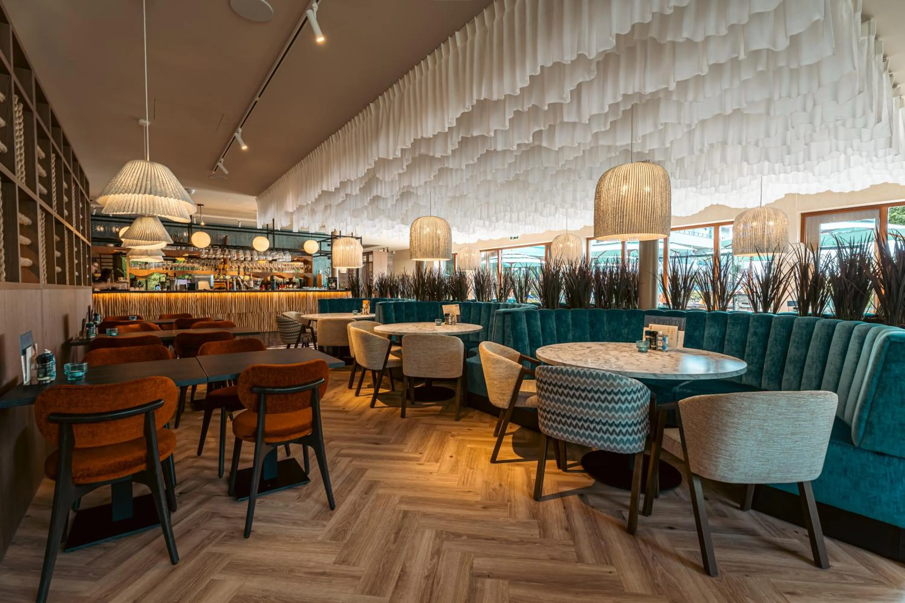 Restaurant/places to eat in Strandhotel Duinoord