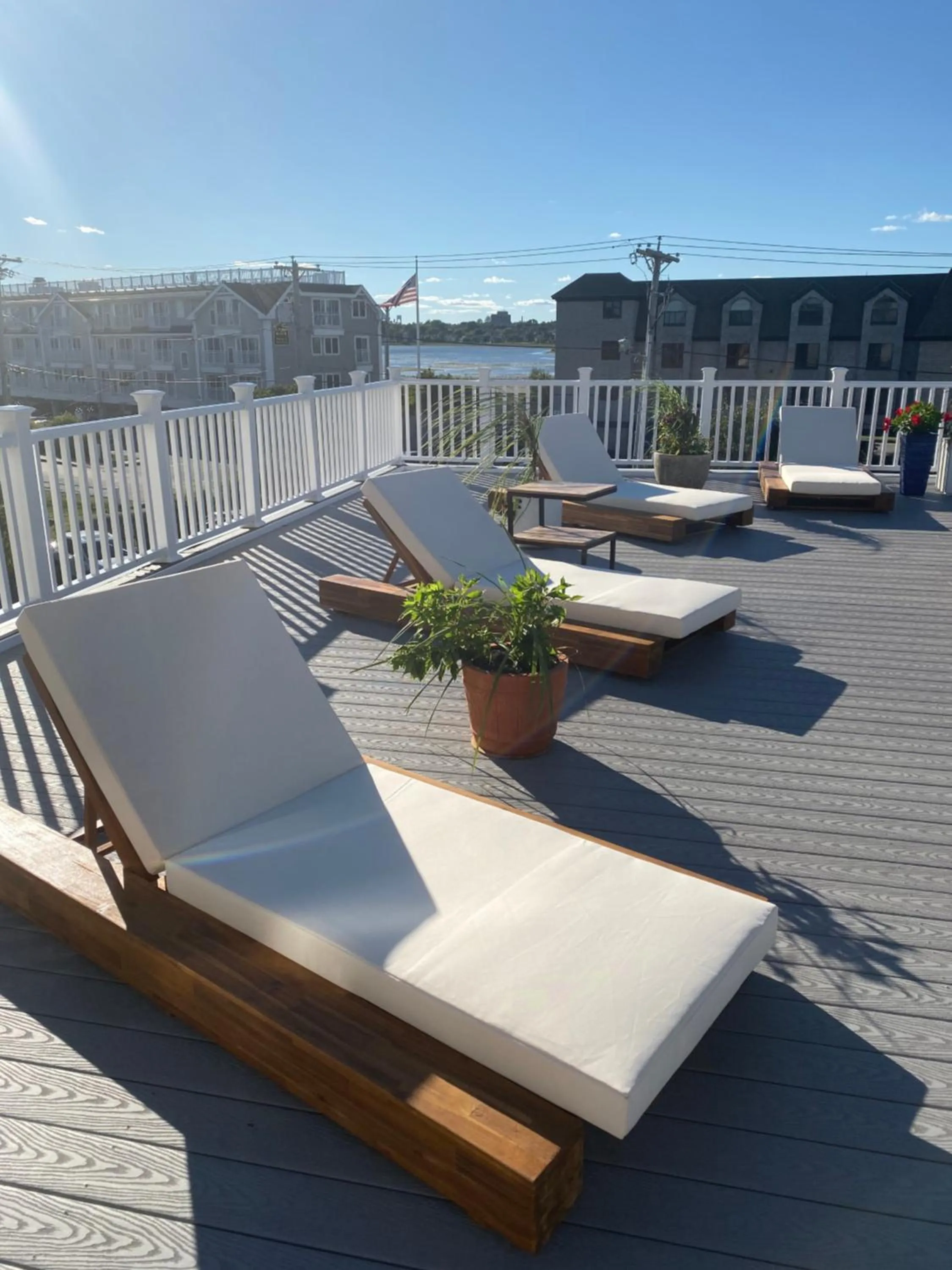 Patio in Atlantic Beach Hotel Newport