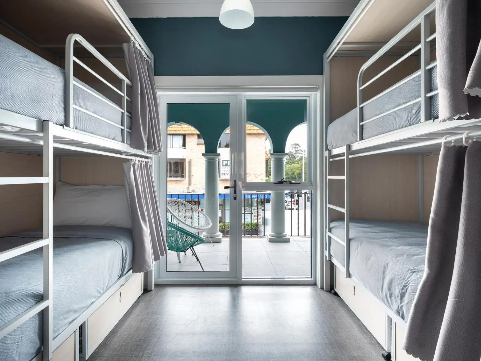 Bed in 4-Bed Female Dormitory Room with Shared Bathroom in Manly Backpackers Bed in 4-Bed Female Dormitory Room with Shared Bathroom in Manly Backpackers