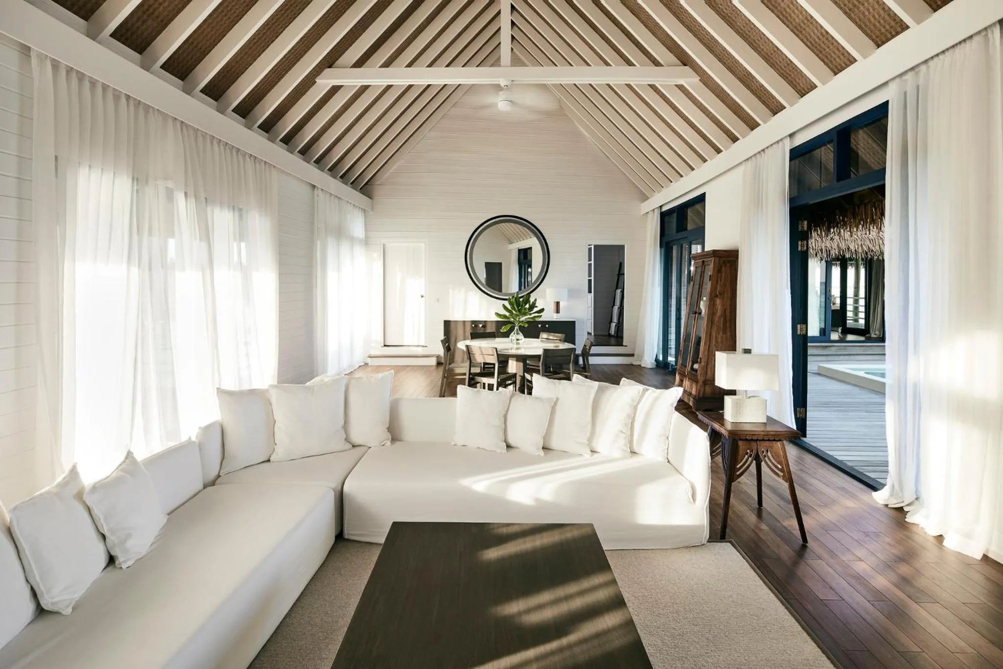 Photo of the whole room in COMO Cocoa Island