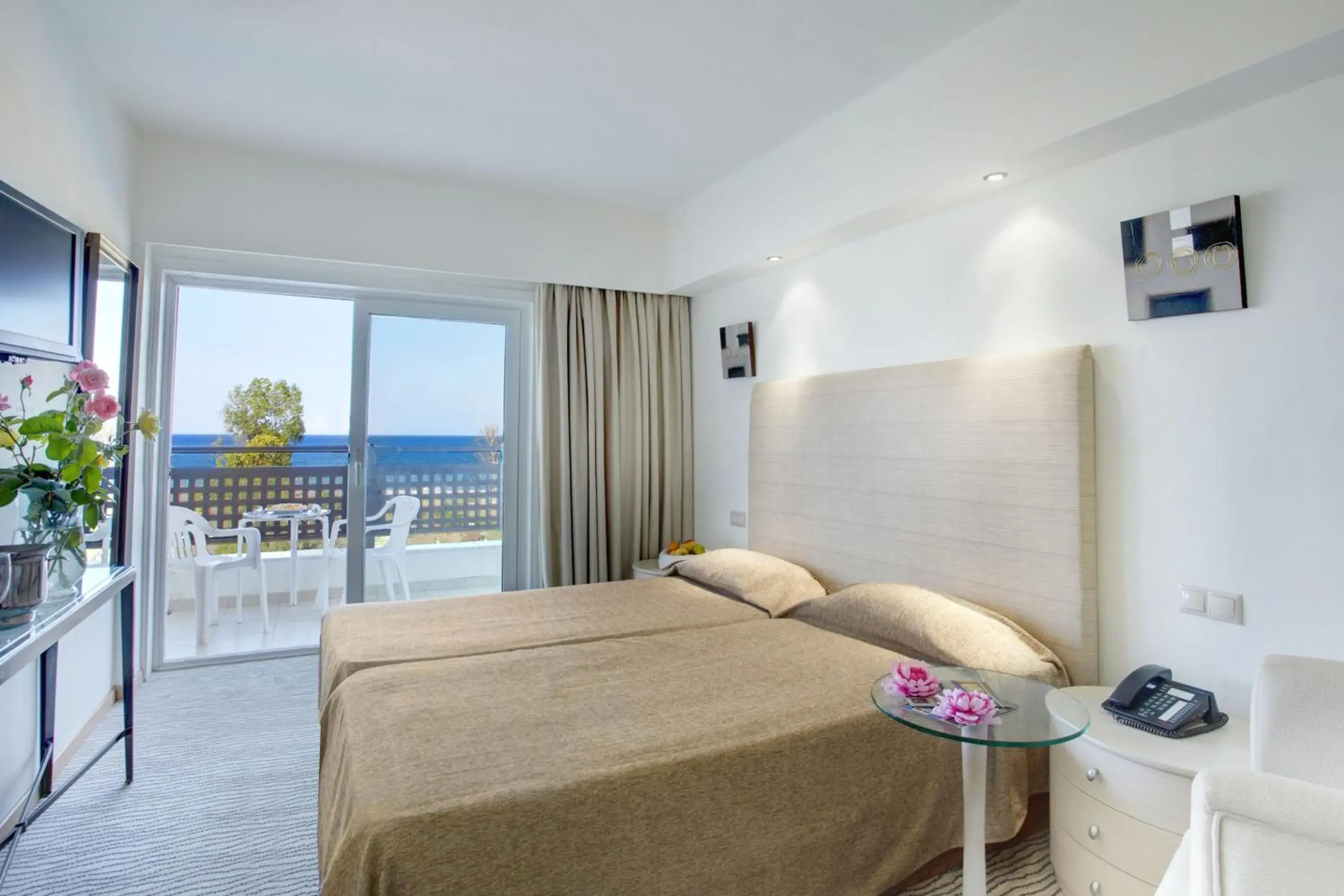 Double Room with Sea View in Olympian Bay Grand Resort Double Room with Sea View in Olympian Bay Grand Resort