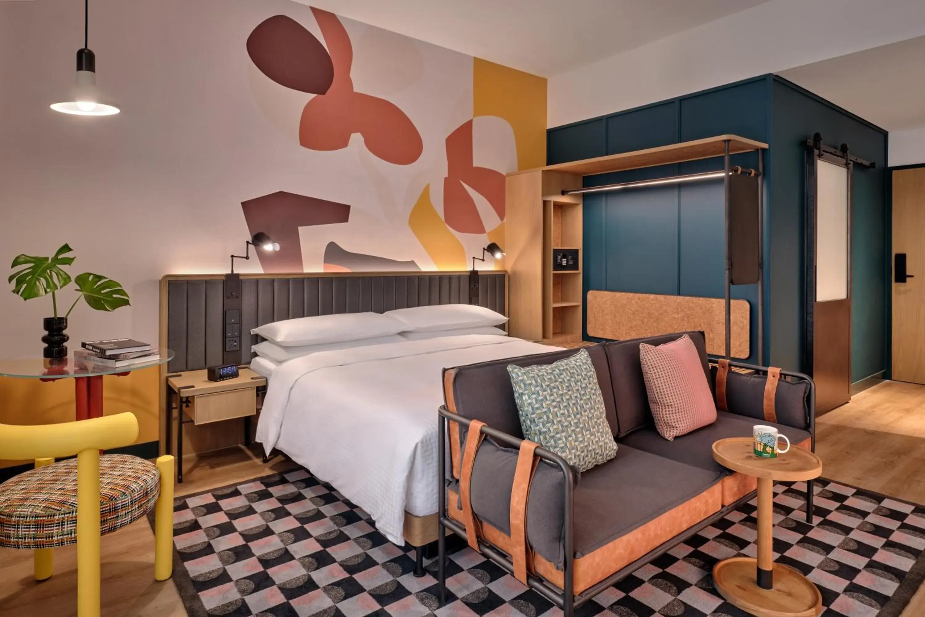 Deluxe King Room in Caption by Hyatt Zhongshan Park Shanghai Deluxe King Room in Caption by Hyatt Zhongshan Park Shanghai