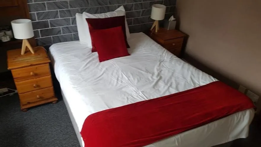 Bed in Forresters Bar & French Restaurant with Rooms