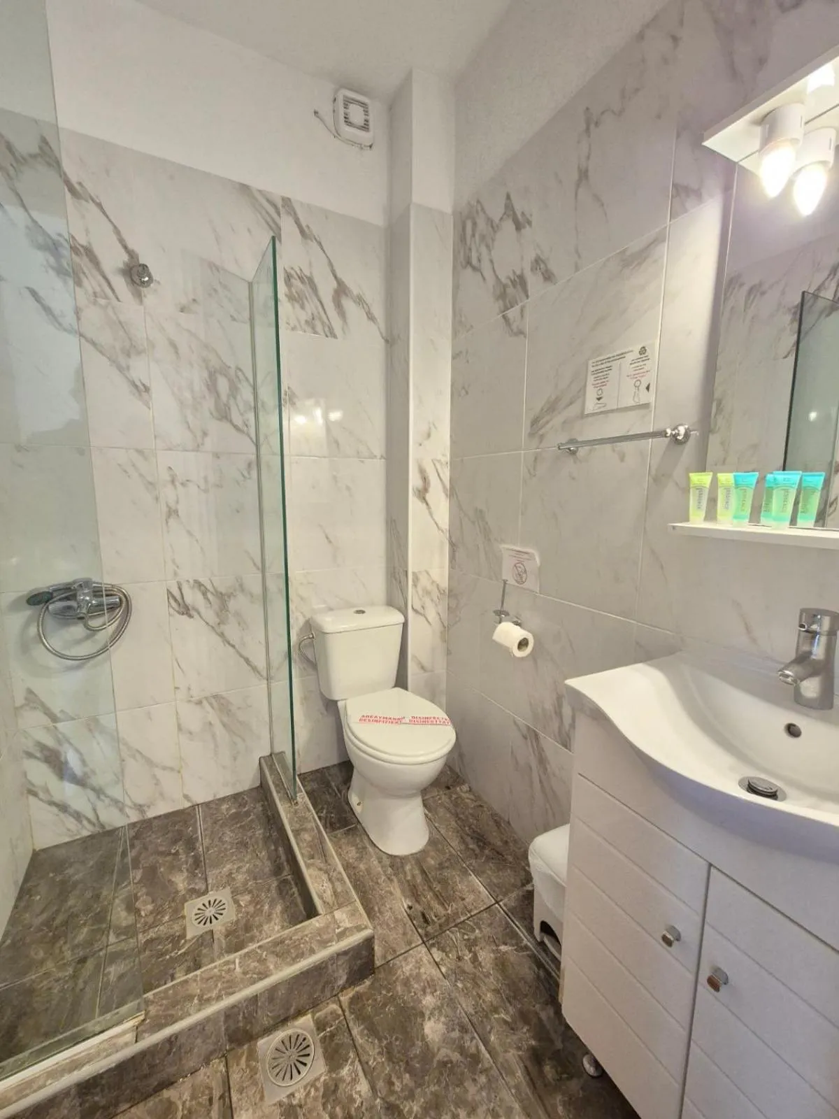 Bathroom in Georgalas Sun Beach Resort