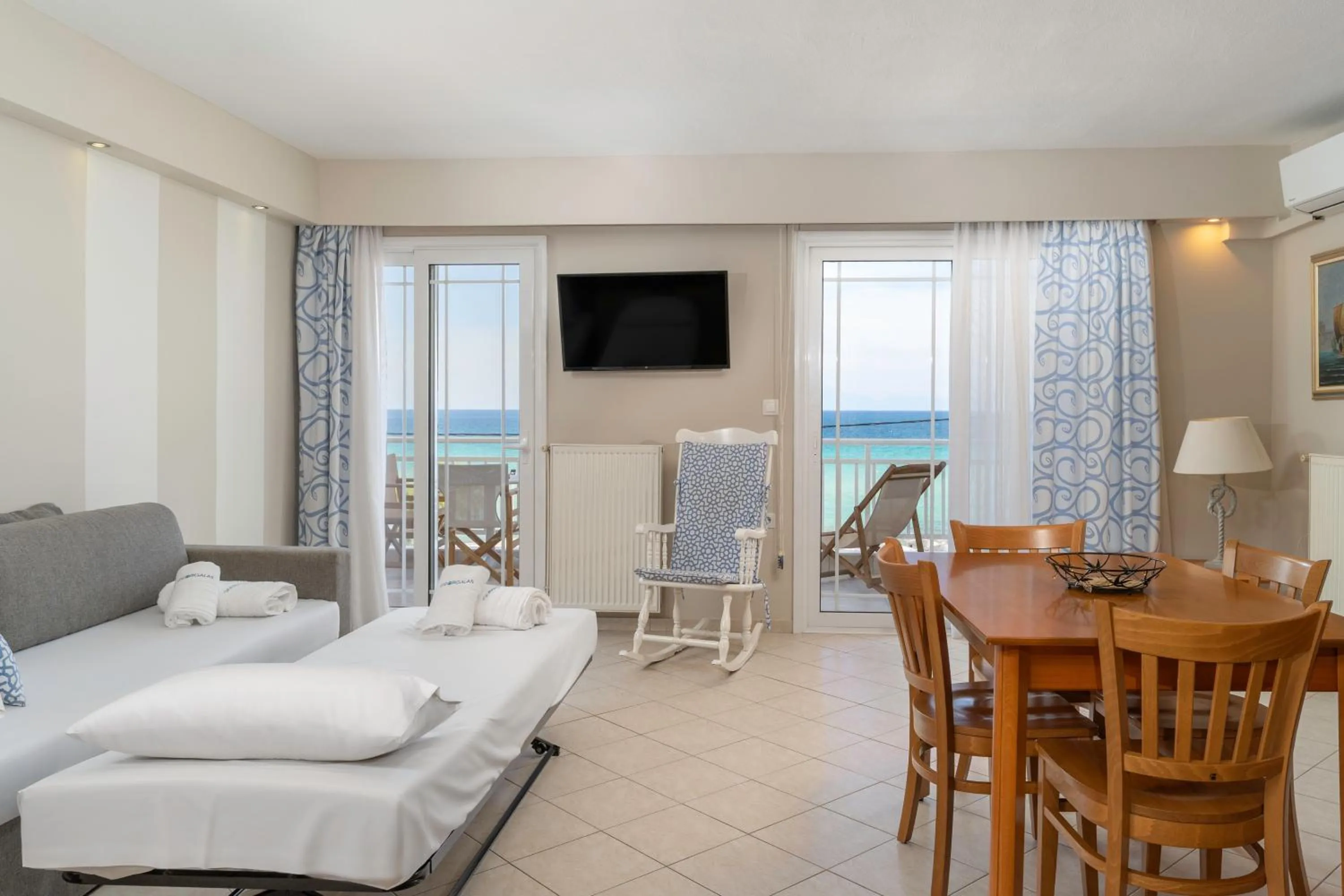 Living room, Bed in Georgalas Sun Beach Resort