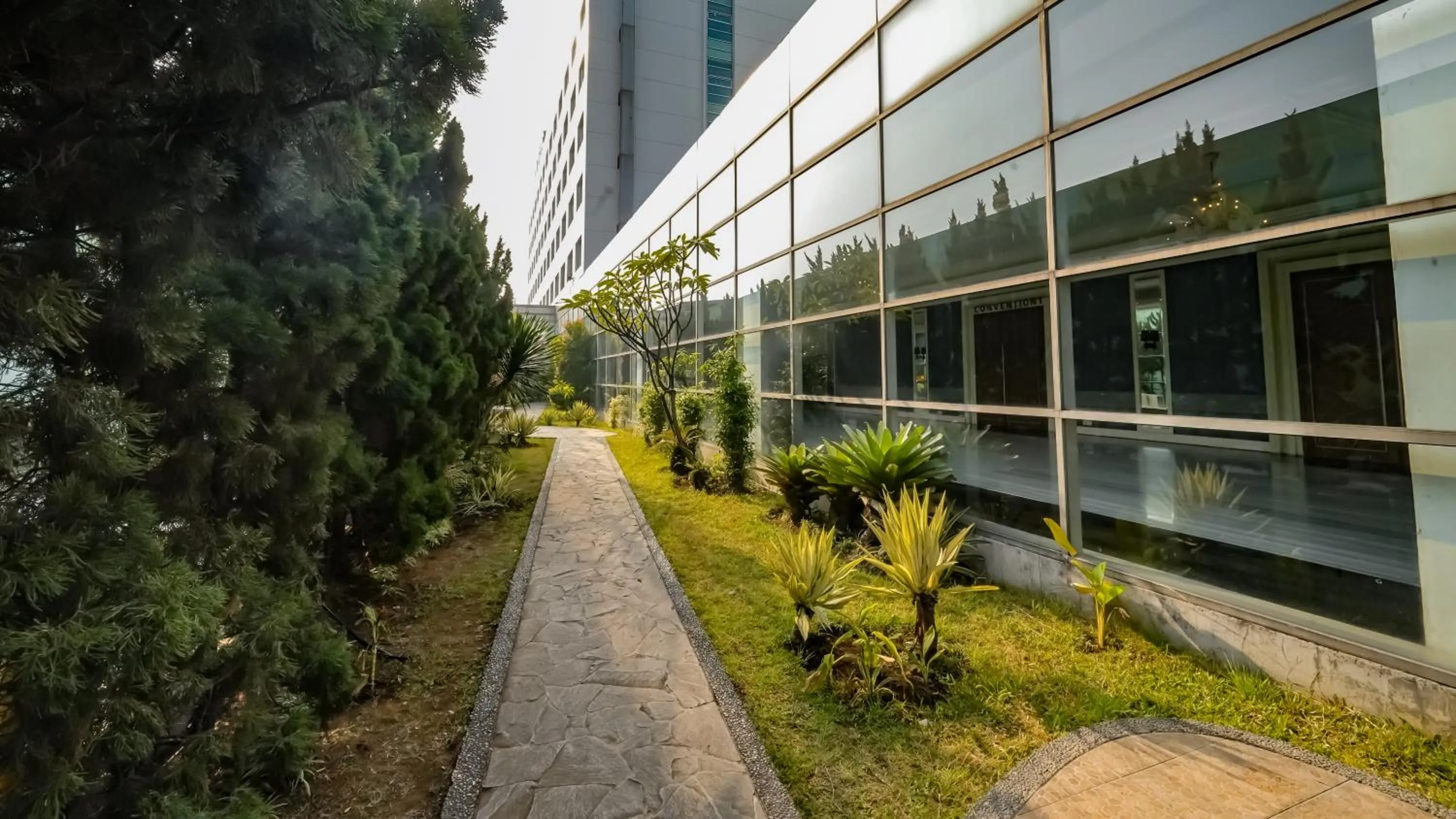 HARRIS Hotel & Convention Festival Citylink Bandung