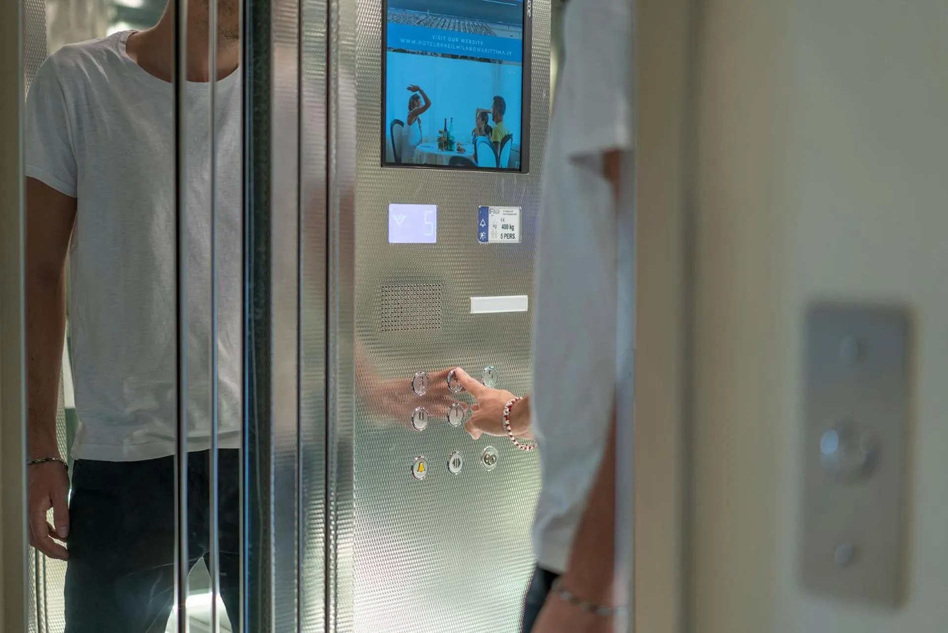 elevator in Hotel Orchidea