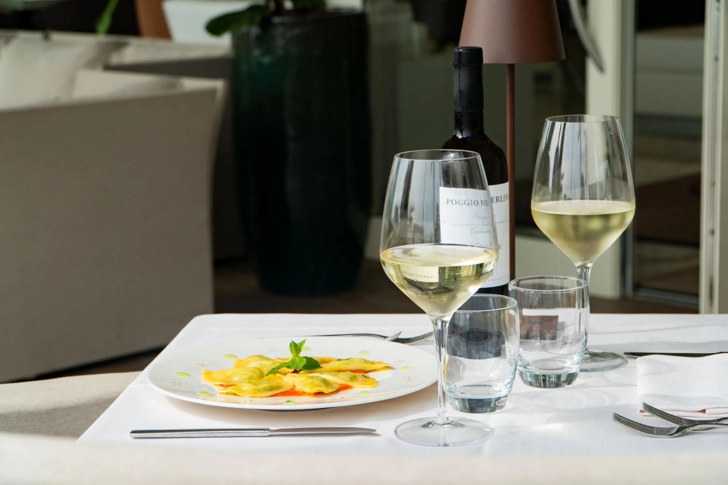 Restaurant/places to eat in Hotel Orchidea