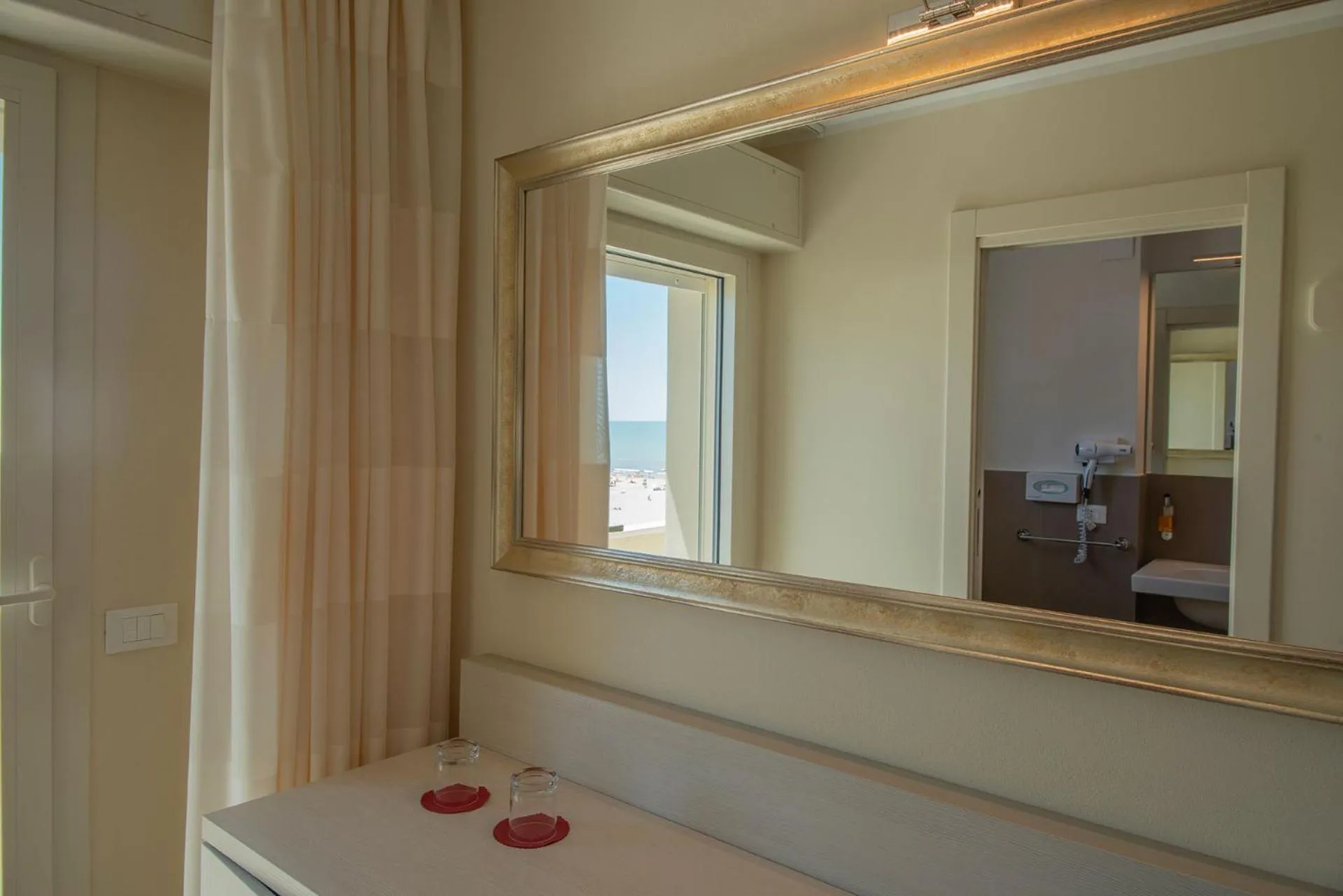 Bedroom, Bed in Hotel Orchidea