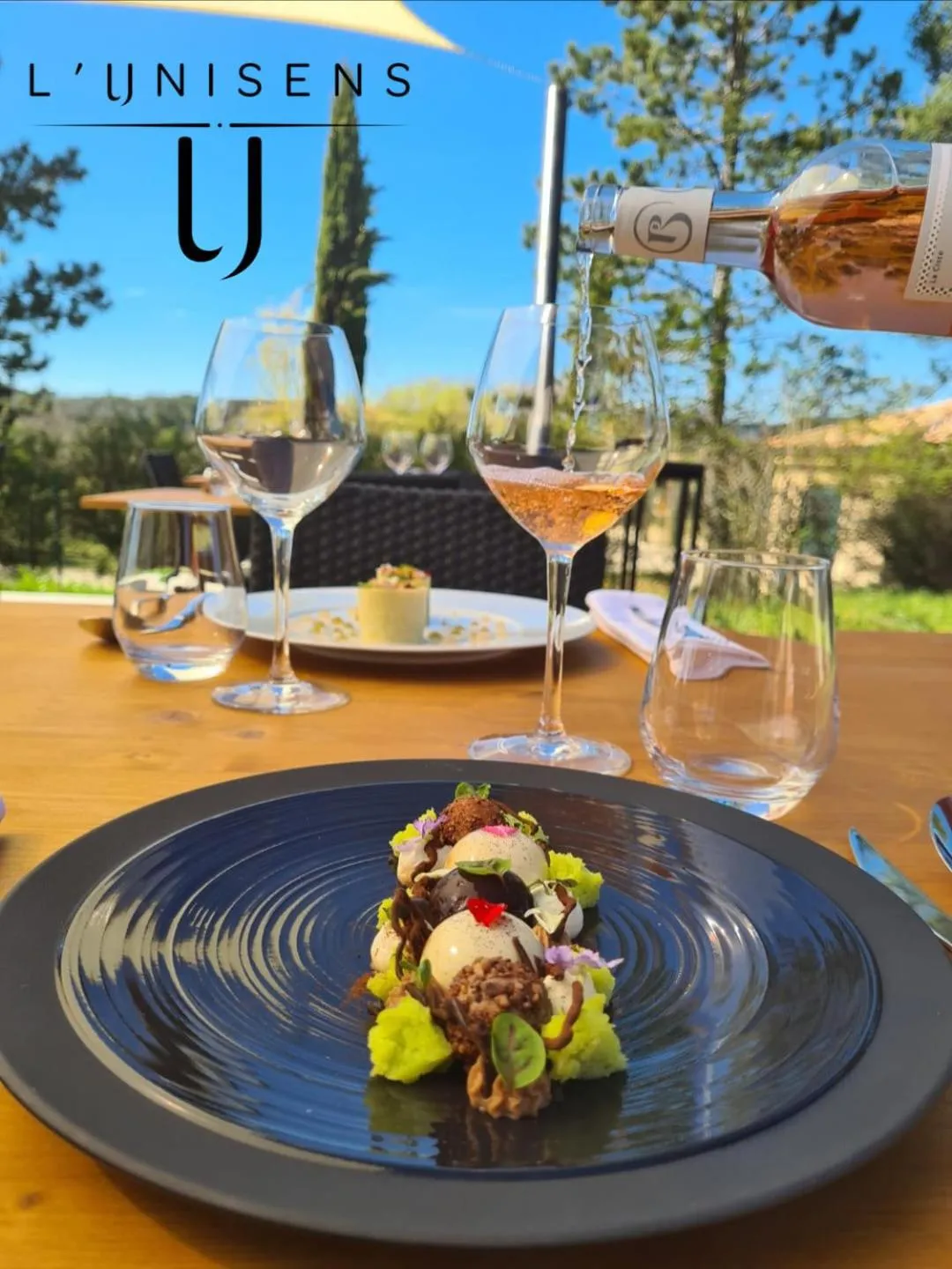 Restaurant/places to eat in Hôtel La Bastide d'Iris