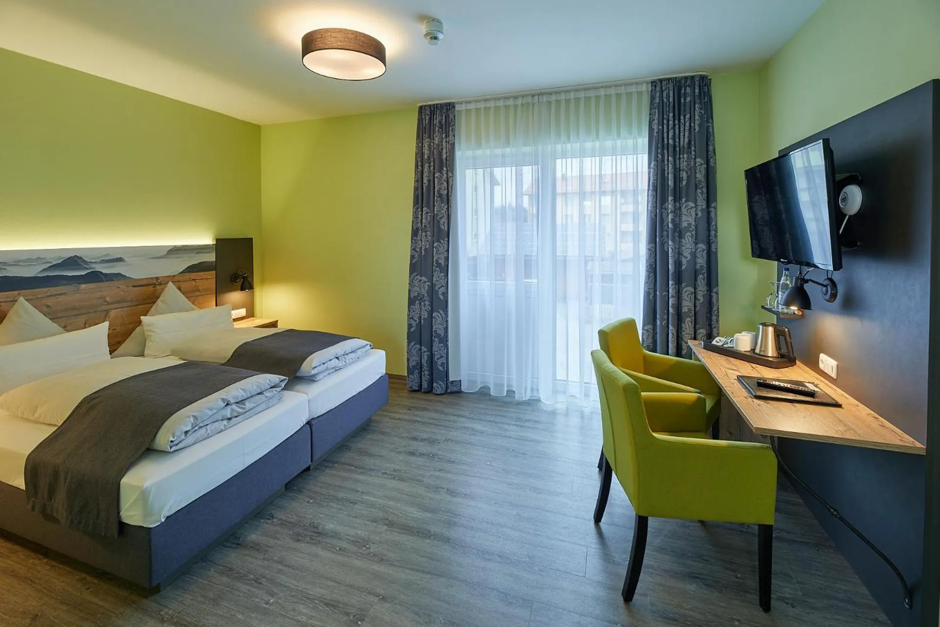 Photo of the whole room, Bed in Hotel Gasthof Fellner