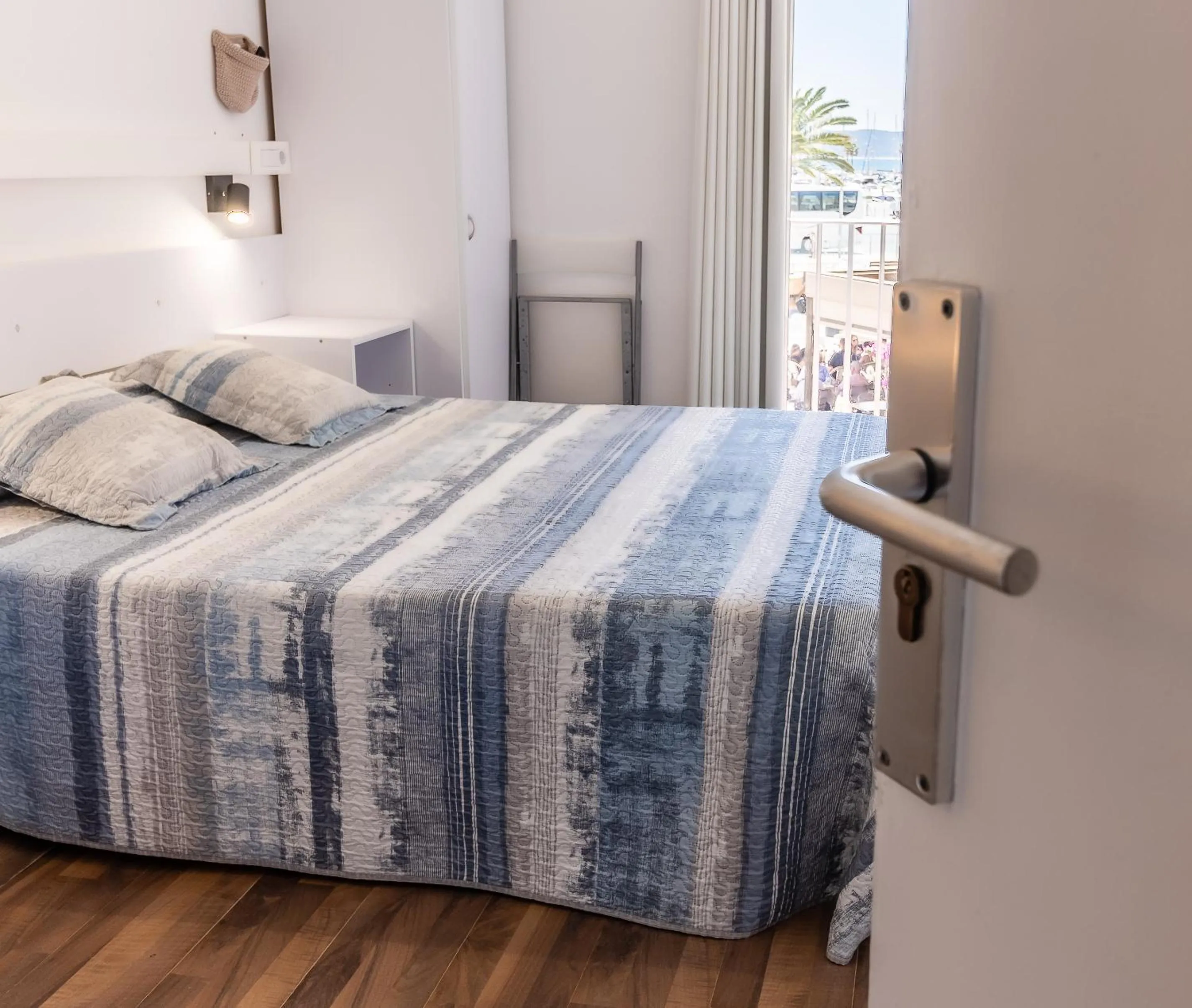 Photo of the whole room in Fonda Can Dalfo