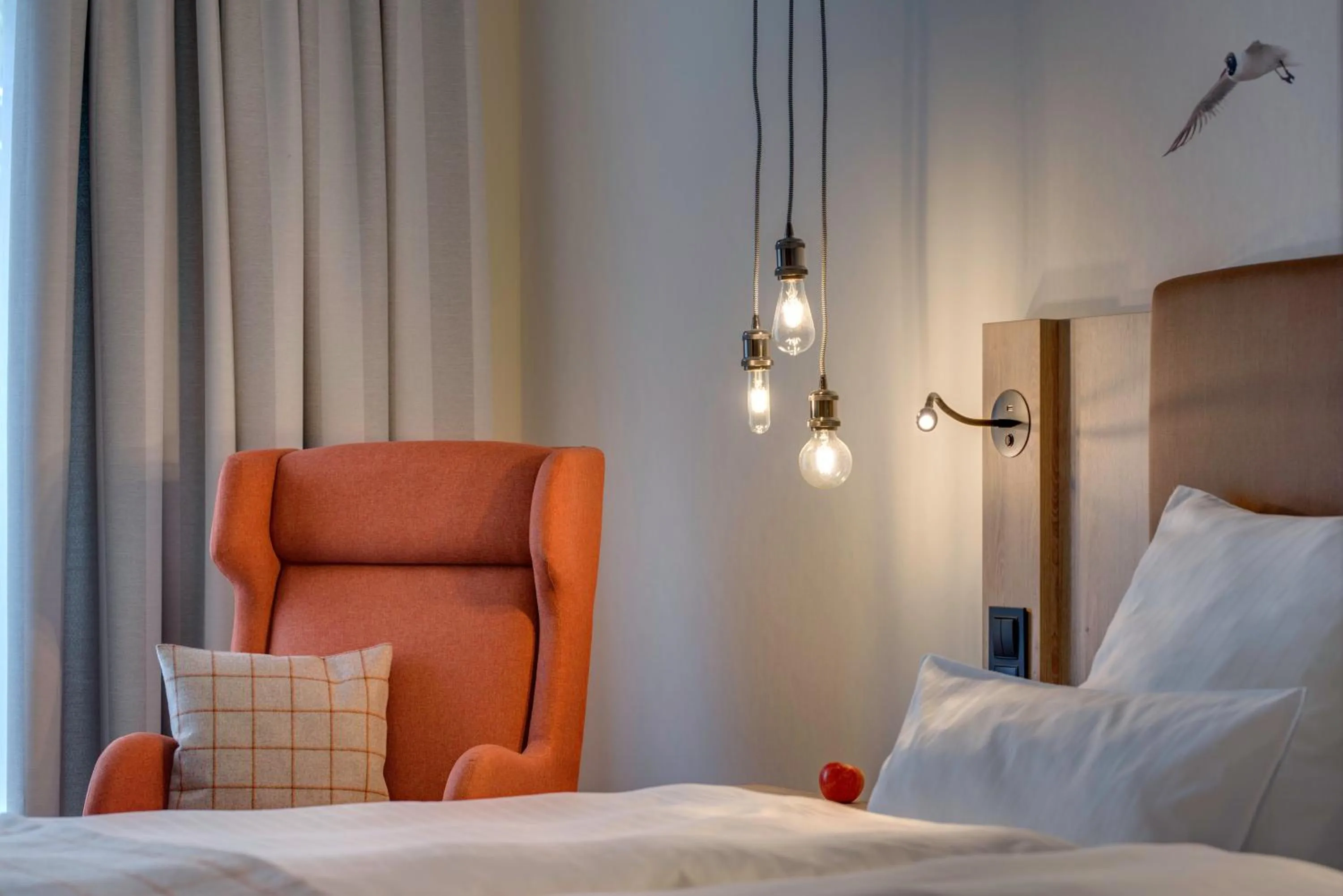 Staff, Bed in Hotel Restaurant Burg-Klause