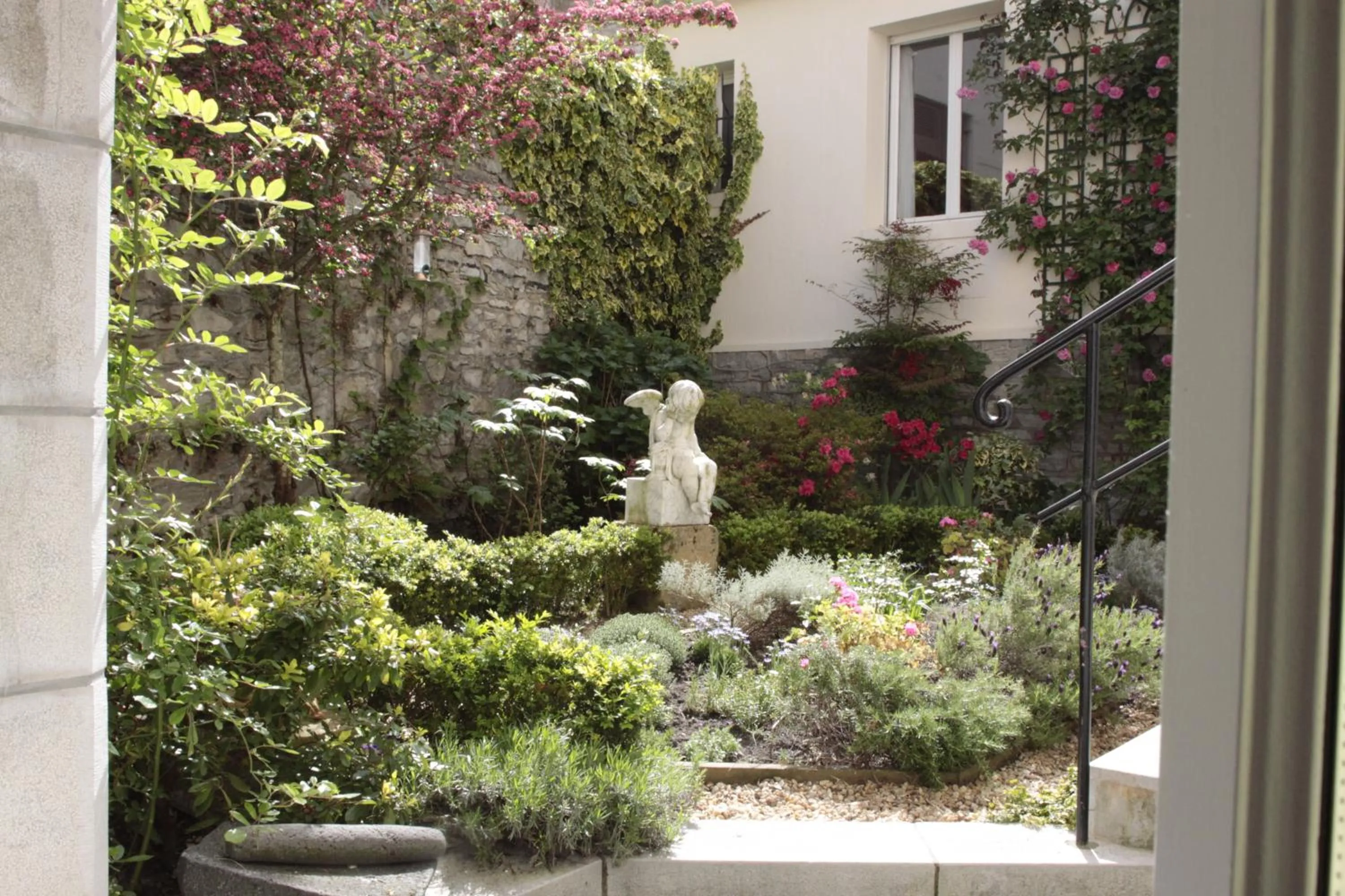 Garden in Hôtel Maïtagaria