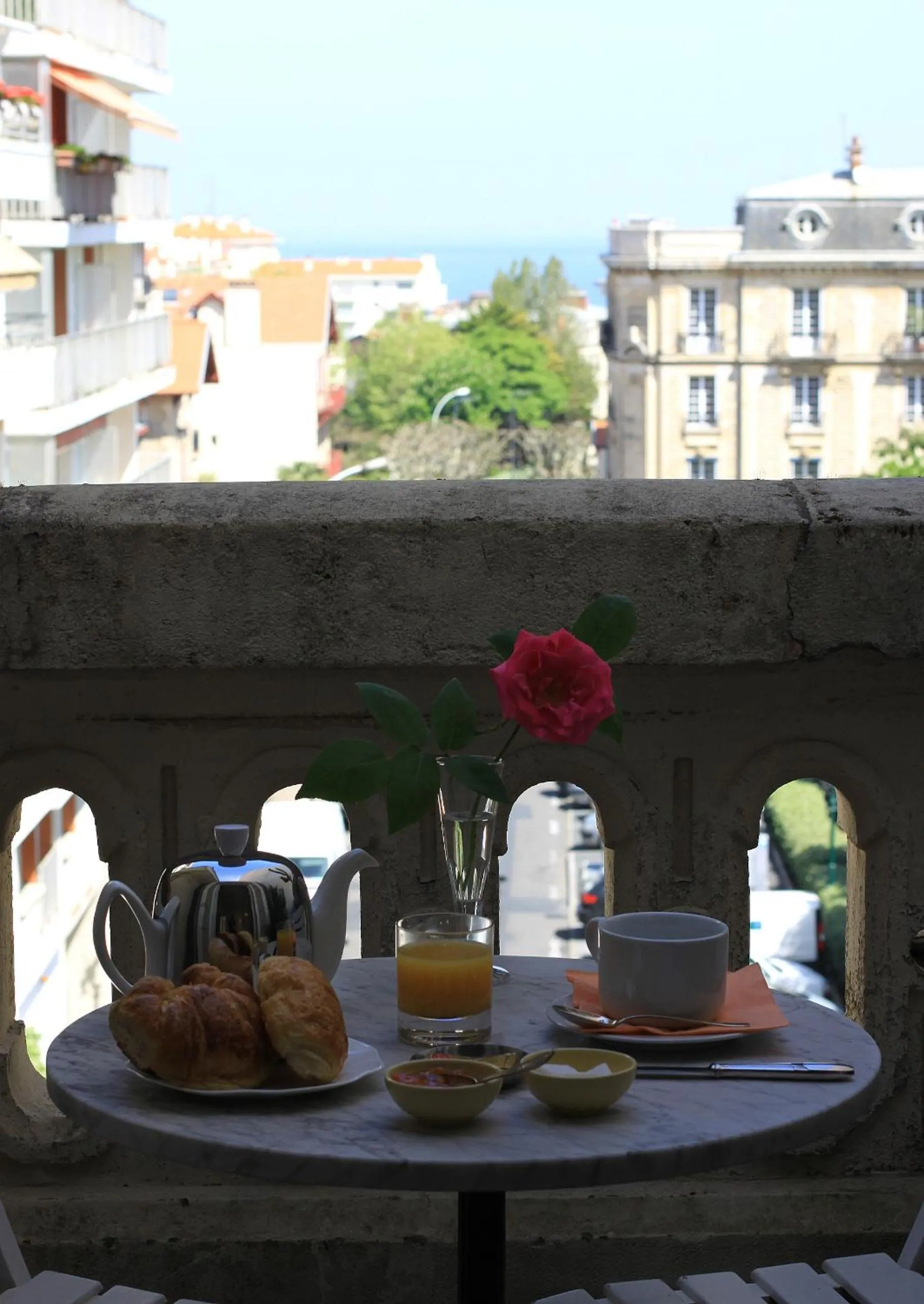 Breakfast in Hôtel Maïtagaria