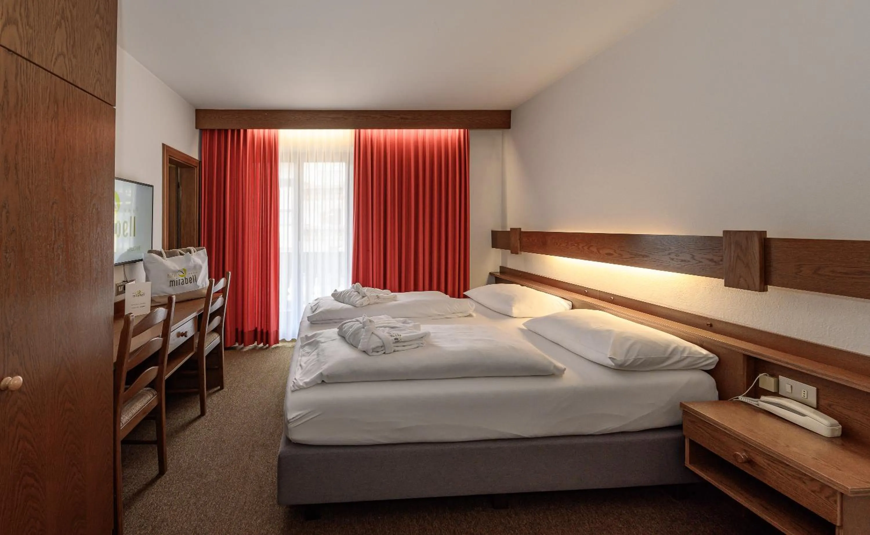 Bed in Hotel Mirabell