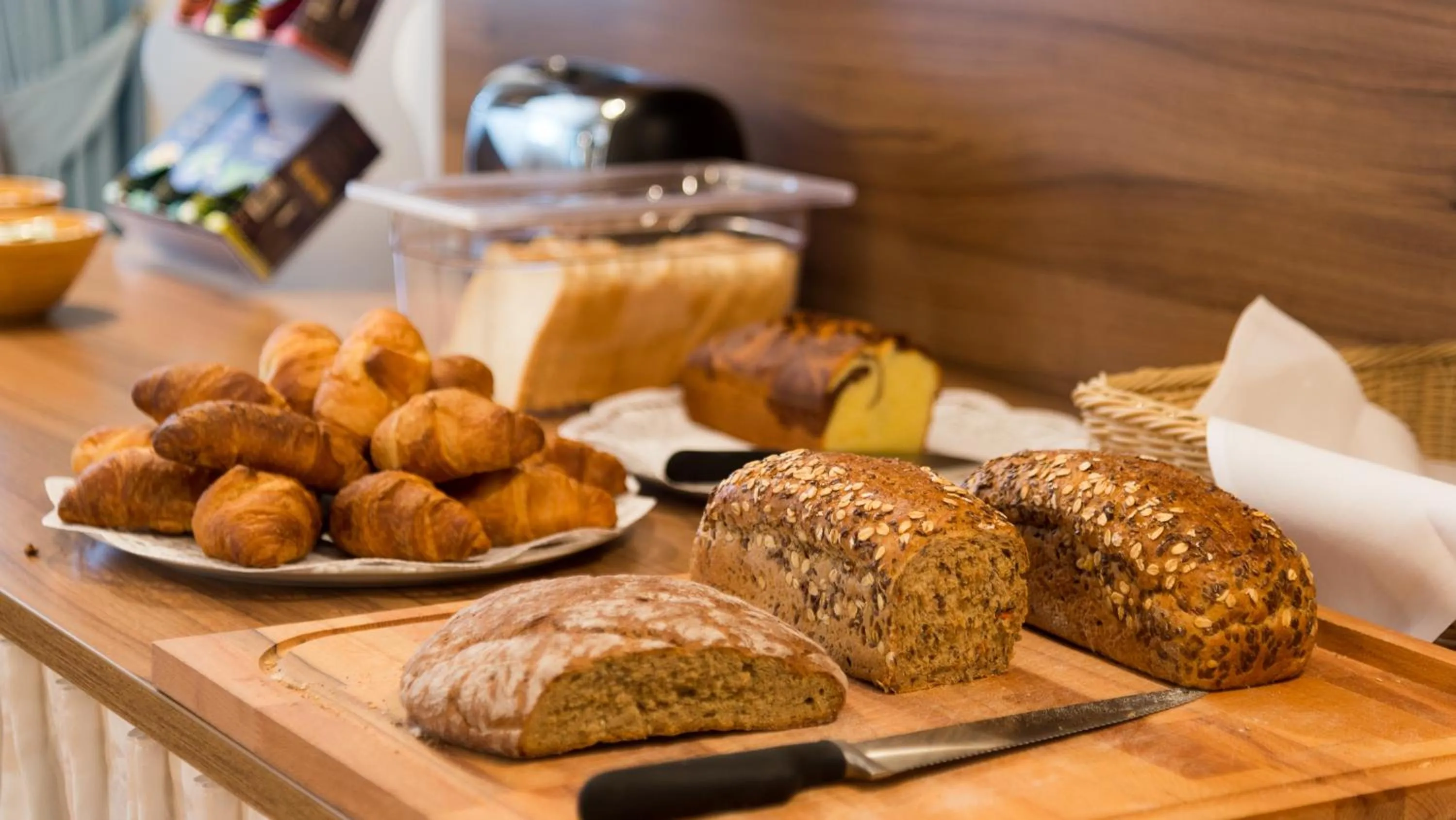 Food and drinks in Hotel Mirabell