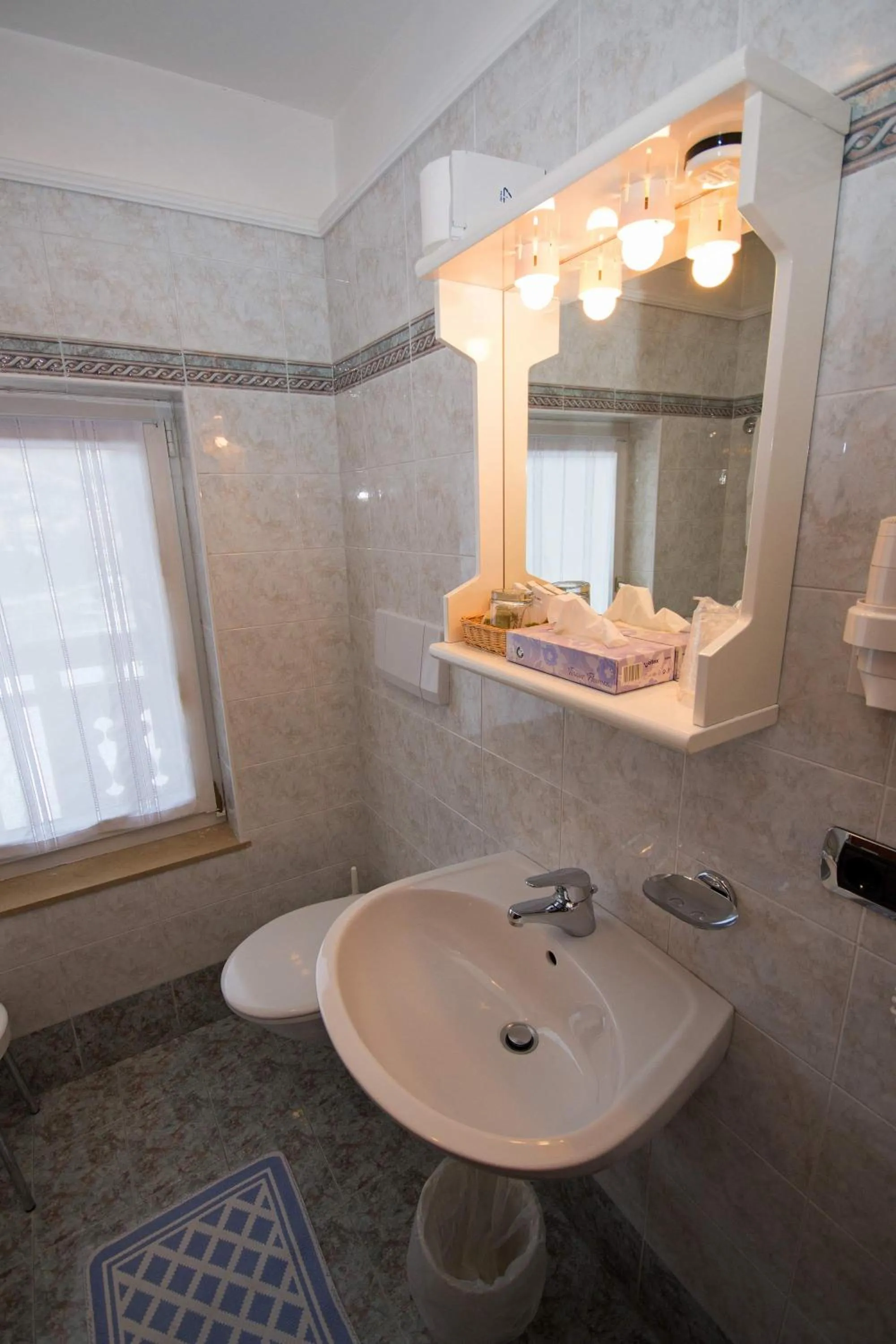 Photo of the whole room in Hotel Miravalle