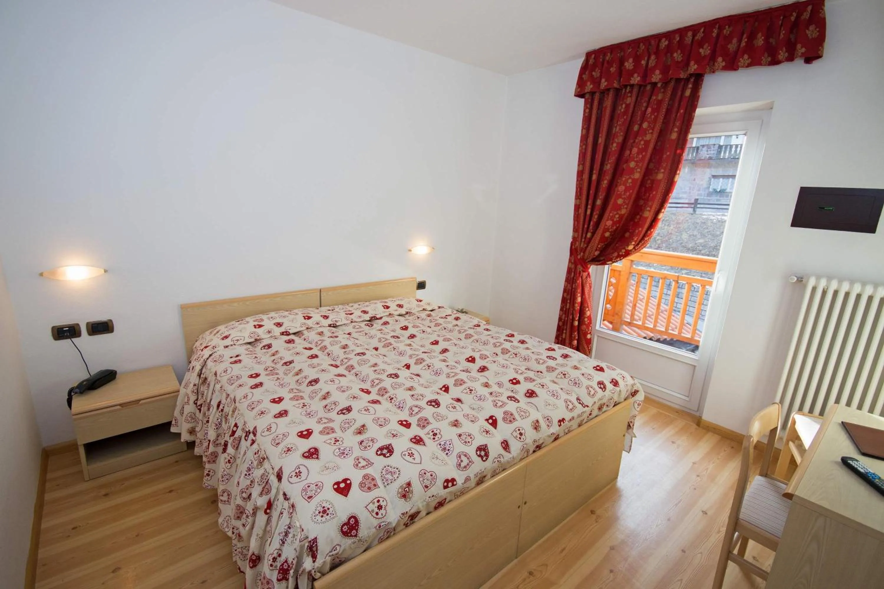 Bedroom, Bed in Hotel Miravalle