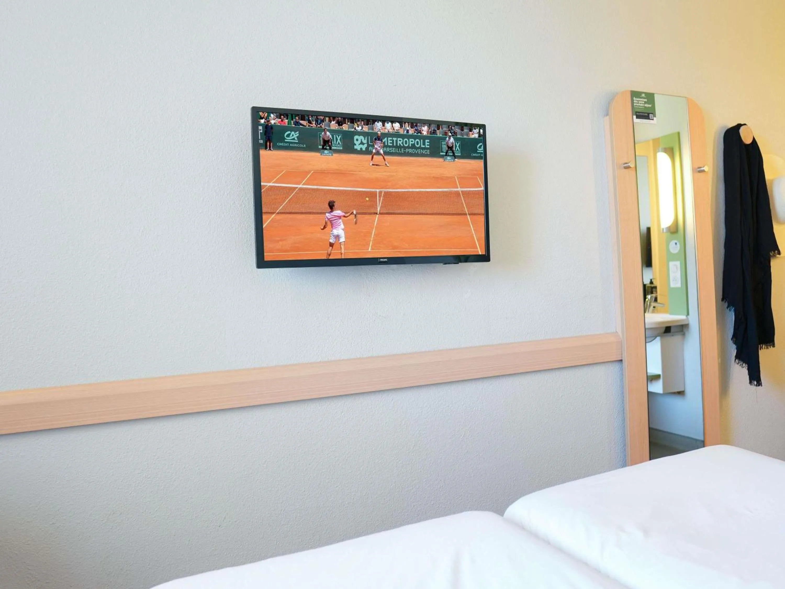 Bedroom, Bed in ibis budget Caen Porte de Bretagne