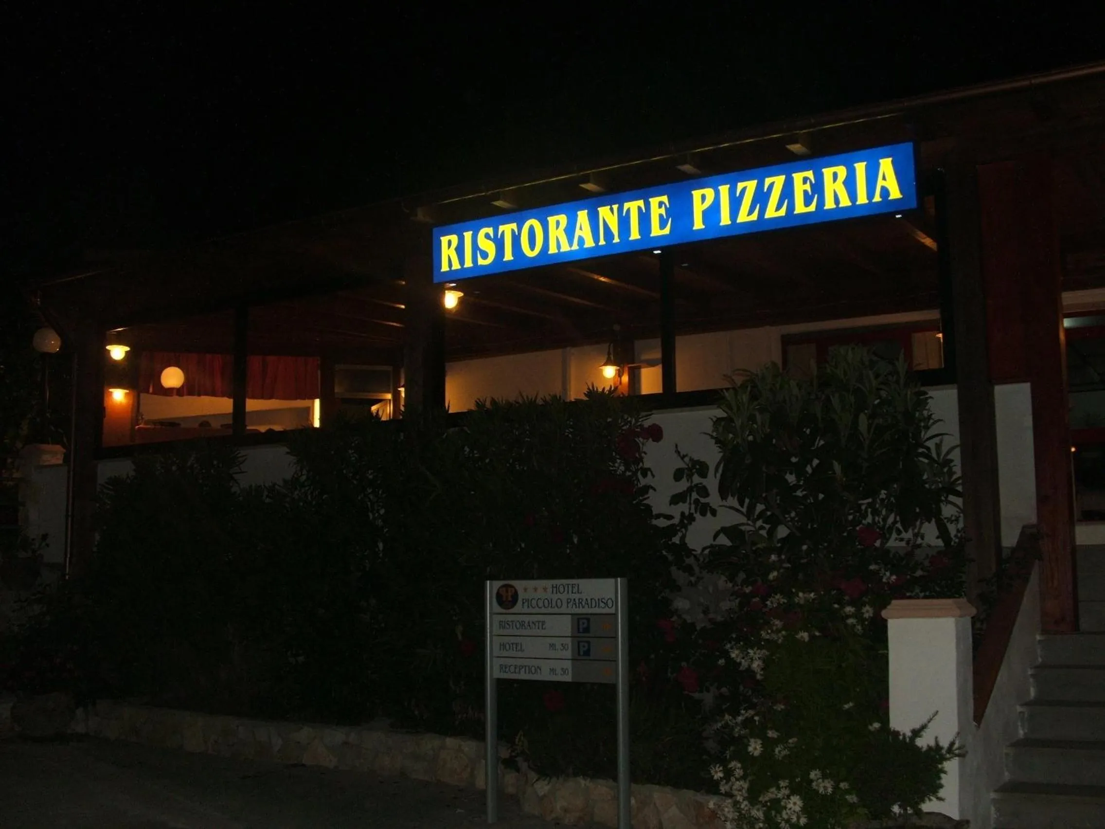 Night in Hotel Piccolo Paradiso