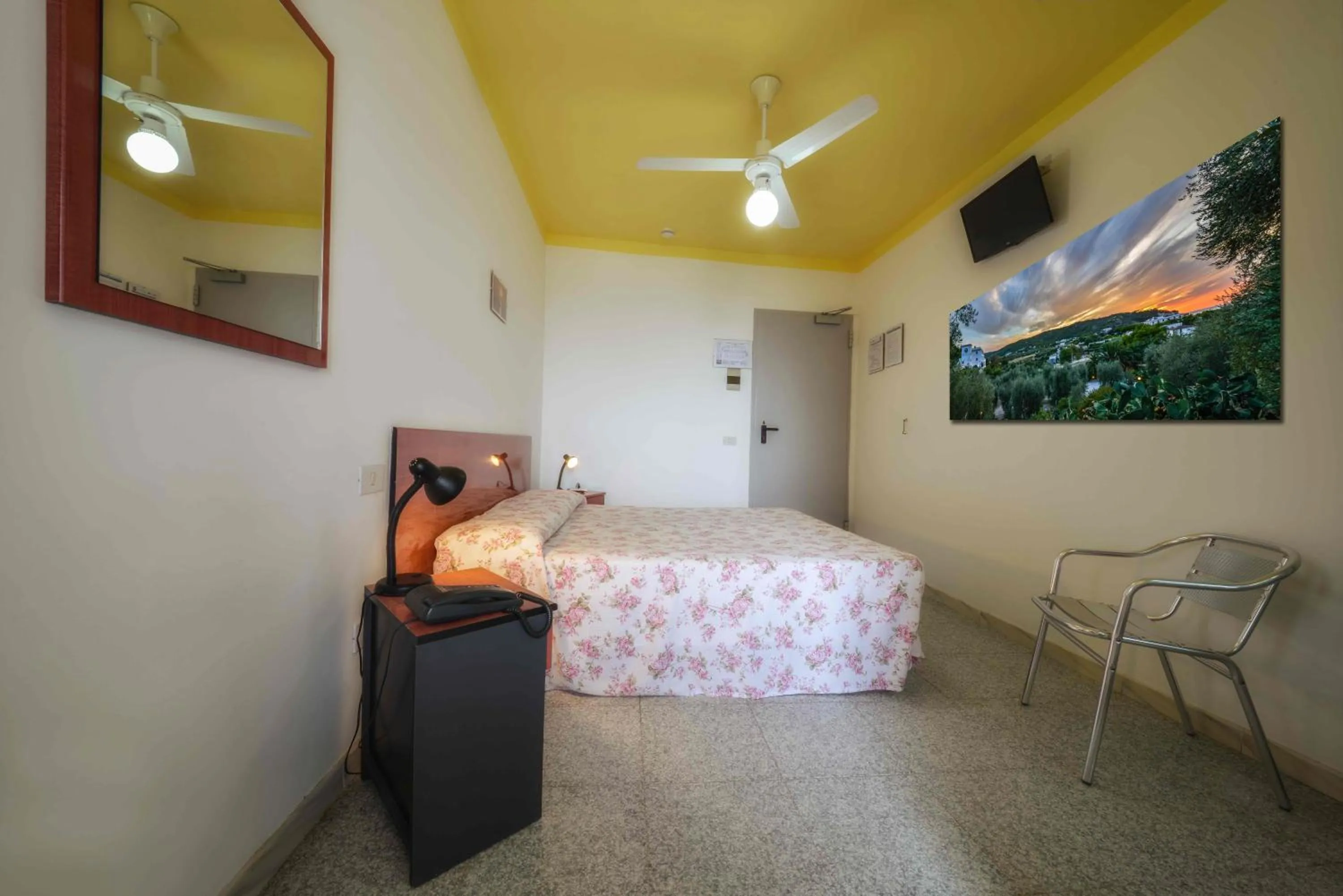 Breakfast, Bed in Hotel Piccolo Paradiso