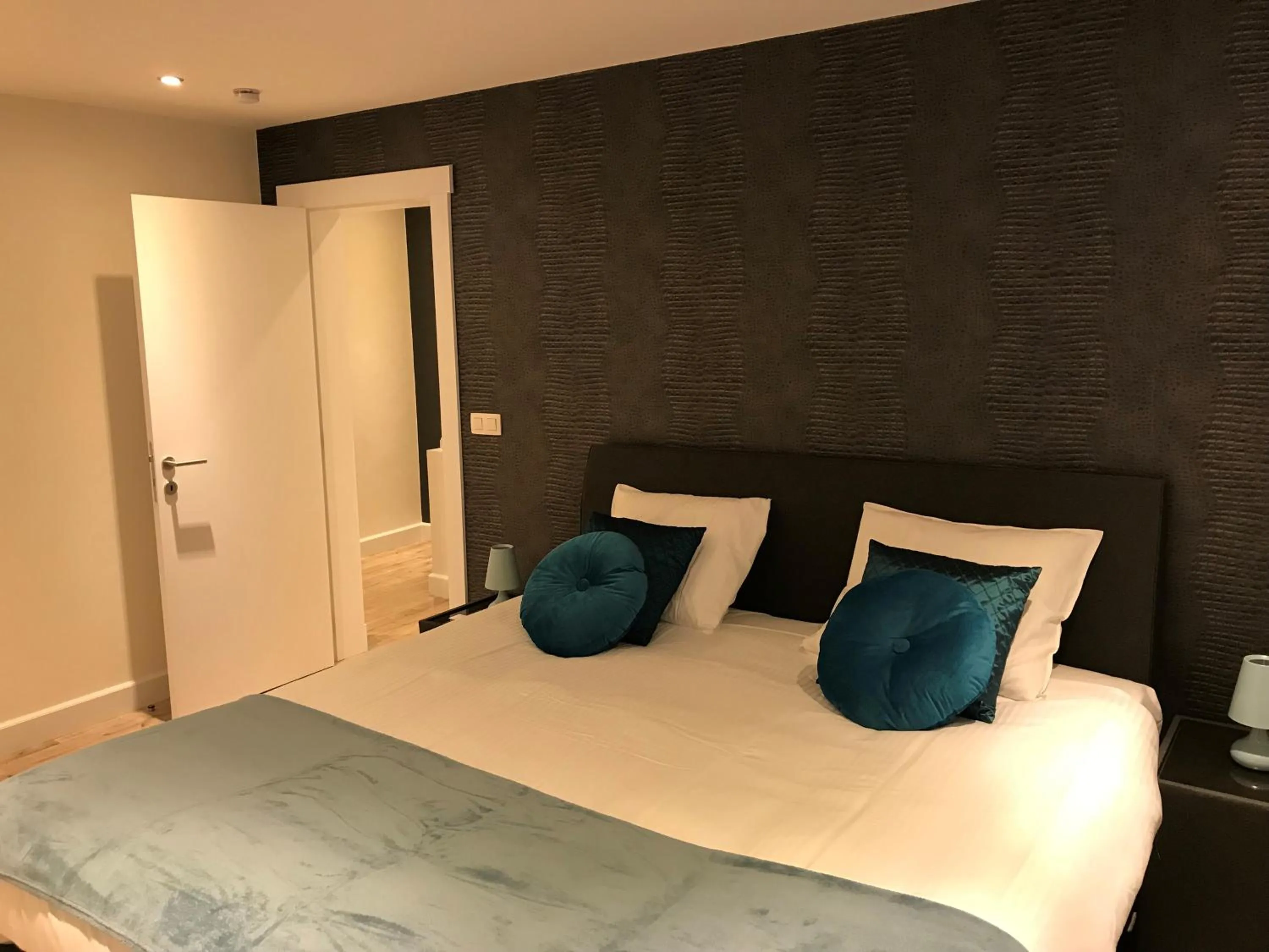 Photo of the whole room, Bed in Vakantiewoning Margaux -free parking - Sauna