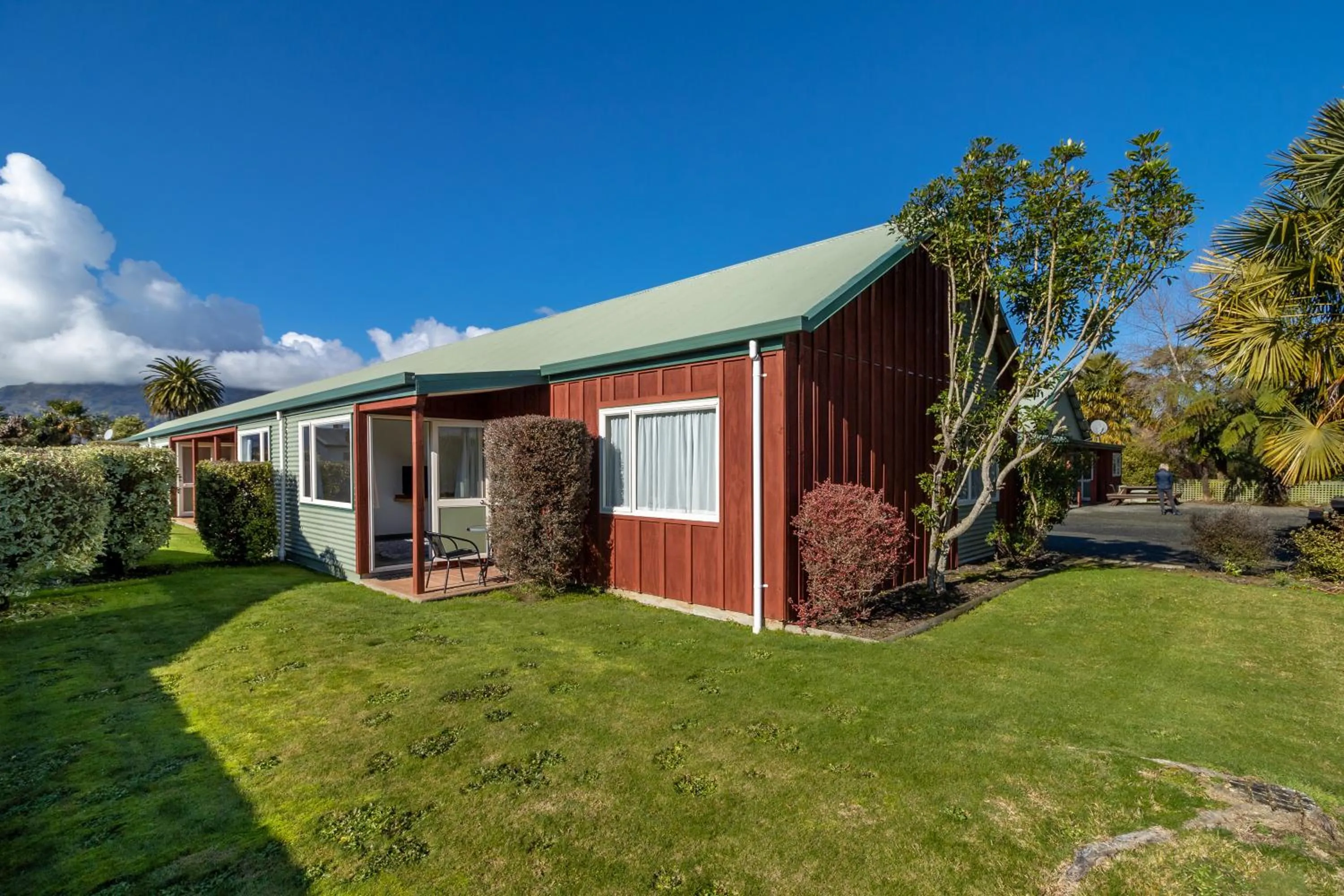 Property building in Anatoki Lodge Motel