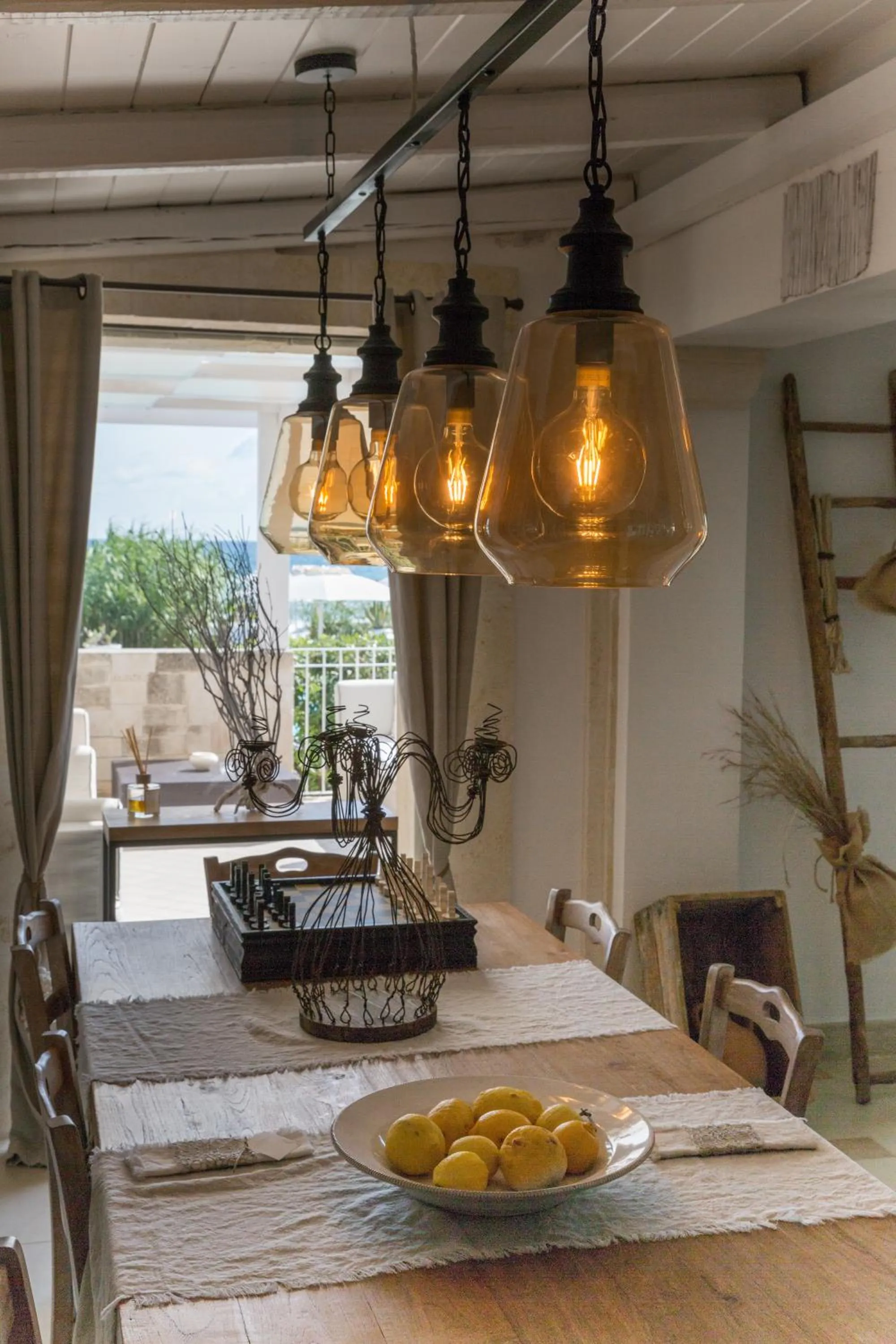 Communal lounge/ TV room in Canne Bianche Lifestyle Hotel